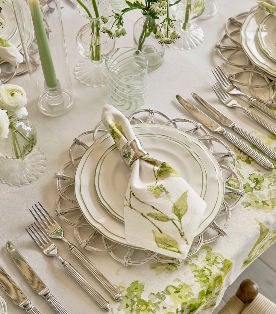 Set of 4 Mary-Clare The Hydrangea Napkins (50cm x 50cm) WHITE/ GREEN Image 3