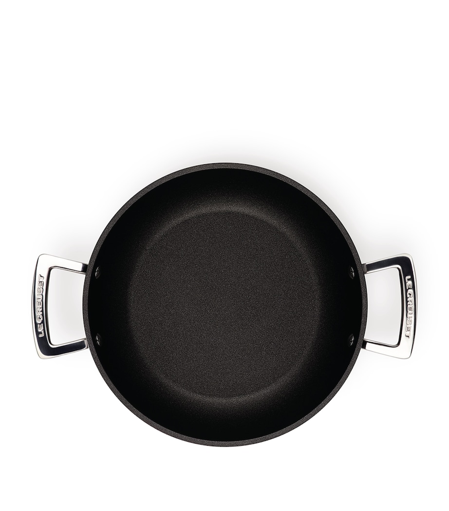 Toughened Non-Stick Shallow Casserole Dish (24cm) BLACK Image 3