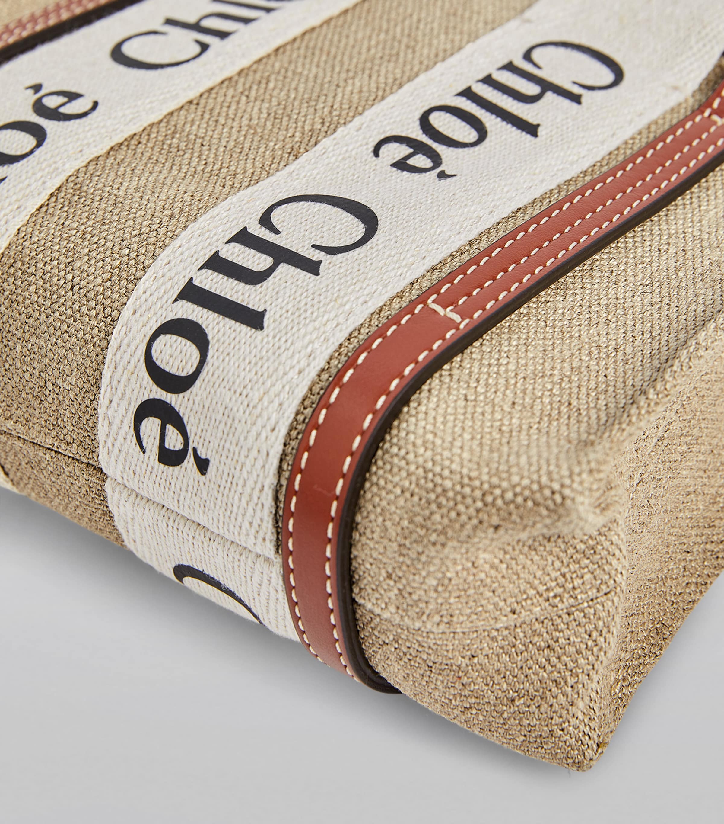 Mini Woody Tote Bag WHITE  BROWN 1 Image 8