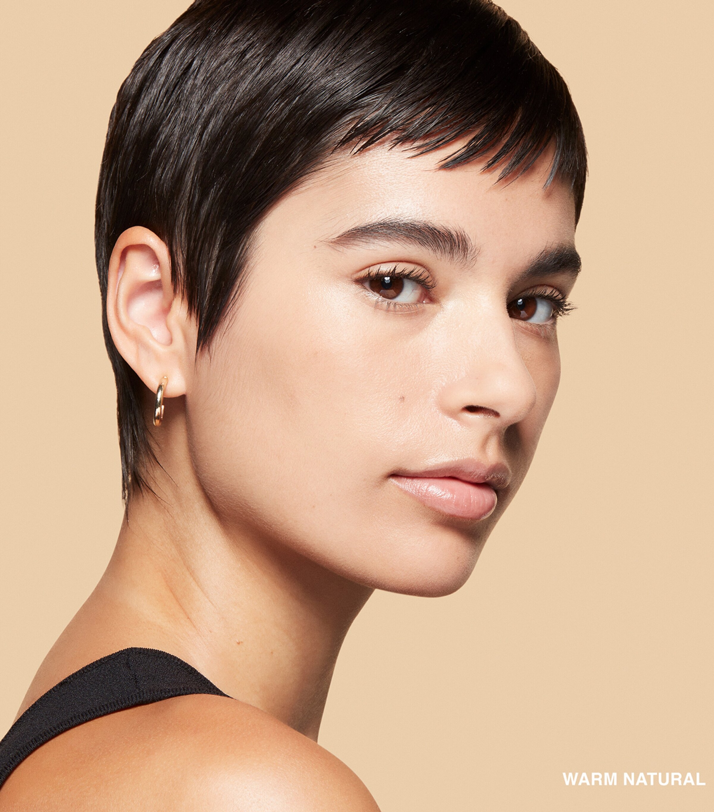 Sheer Finish Pressed Powder WARM NATURAL Image 5