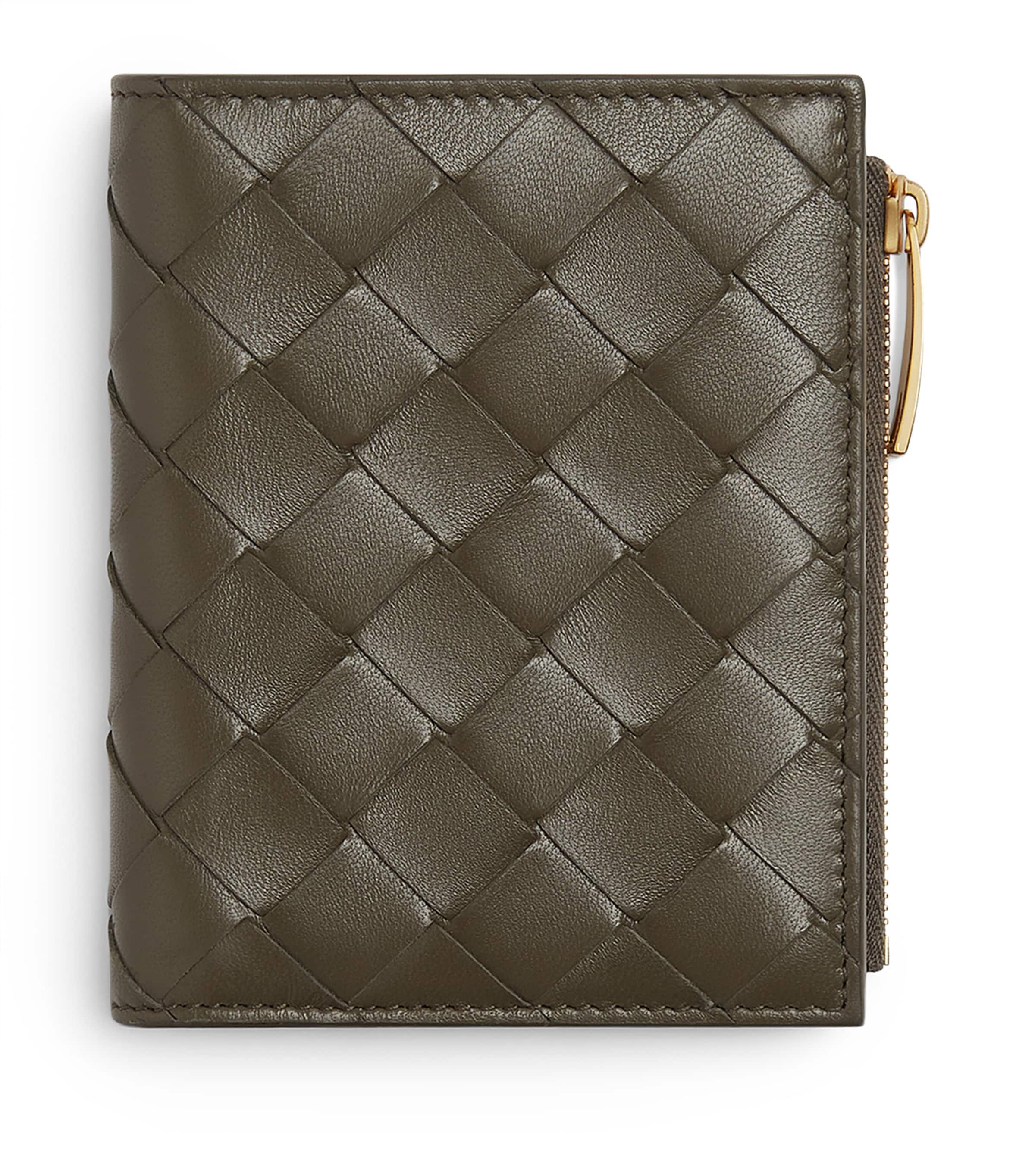 Bottega Veneta Leather Intrecciato Bifold Card Holder In Green