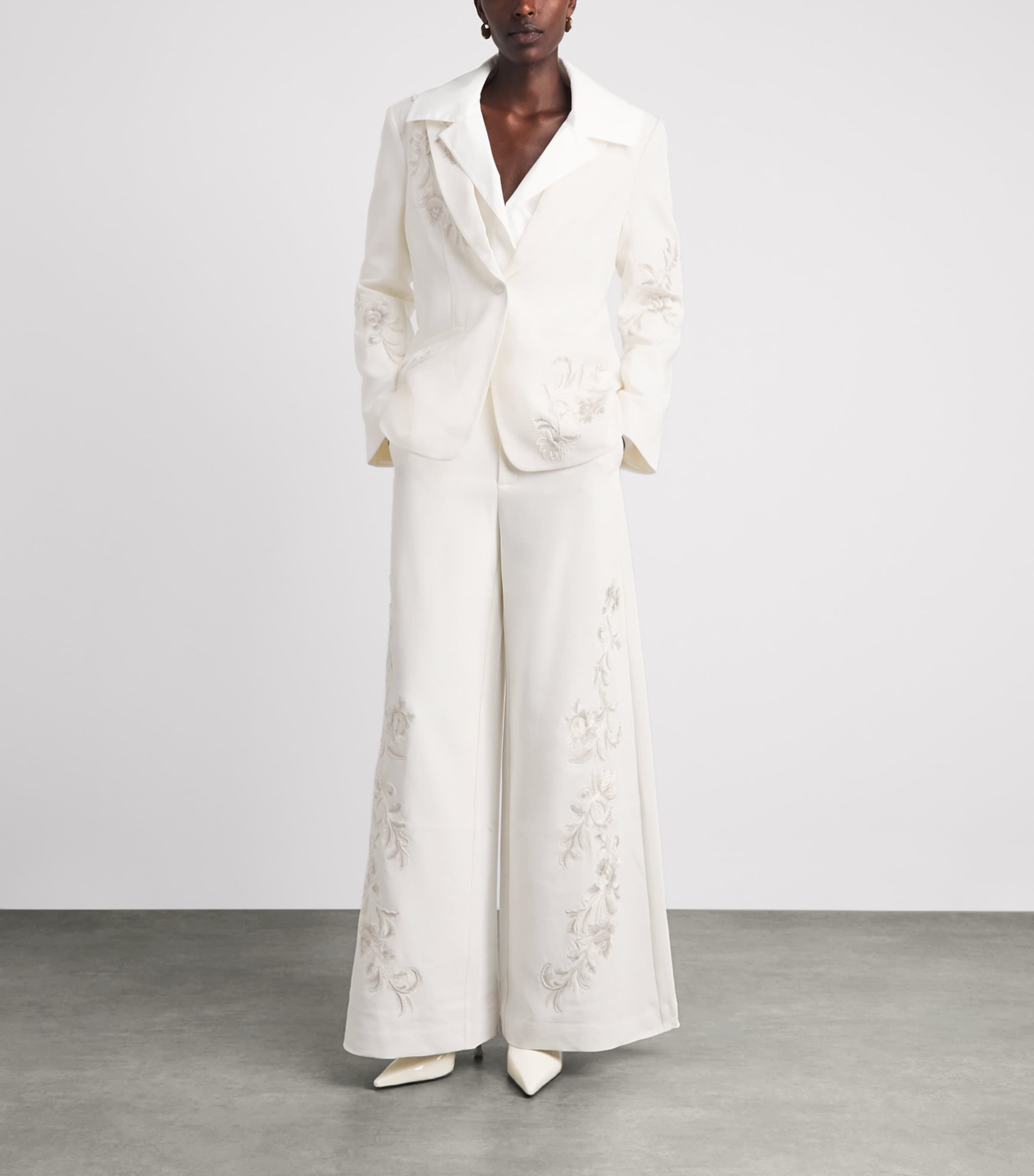 Cinq A Sept Womens Rococo Embroidered Karlie Blazer Ivory/natural Image 2