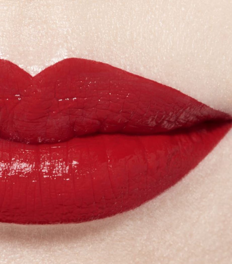 ROUGE ALLURE LAQUE Ultrawear Shine Liquid Lip Colour INVINCIBLE 73 Image 3