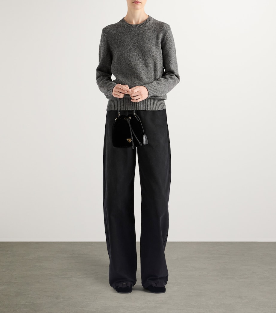 Velvet Drawstring Top-Handle Bag F0002 Image 6