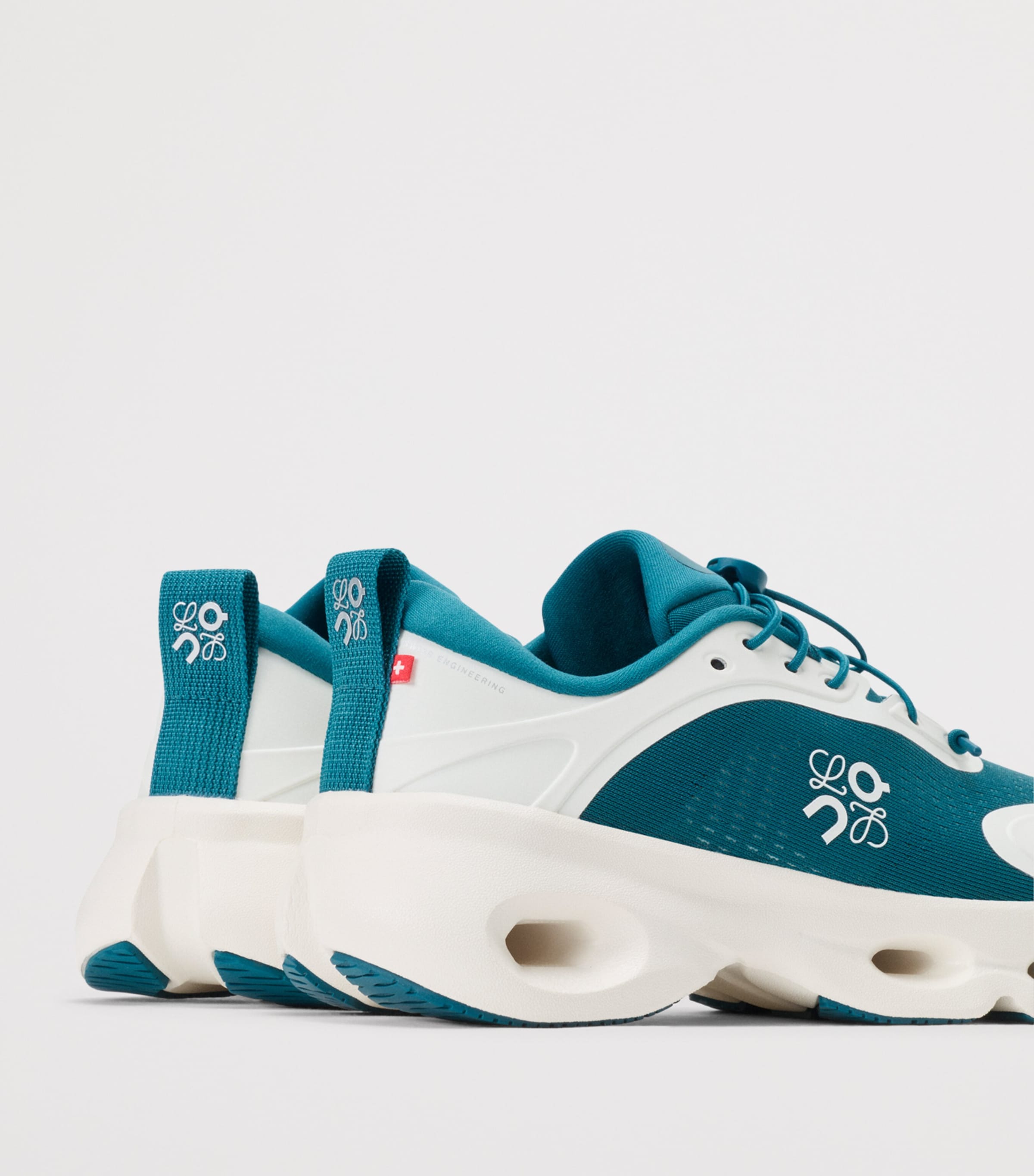 LOEWE x On Cloudsolo Trainers Teal/eggshell Image 5