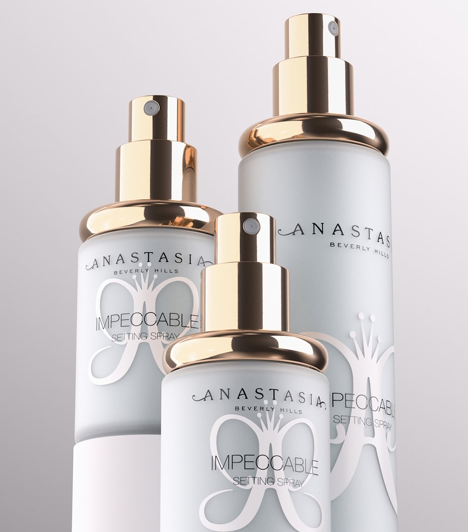 Impeccable 24HR Blurring Matte Setting Spray NO COLOUR Image 3