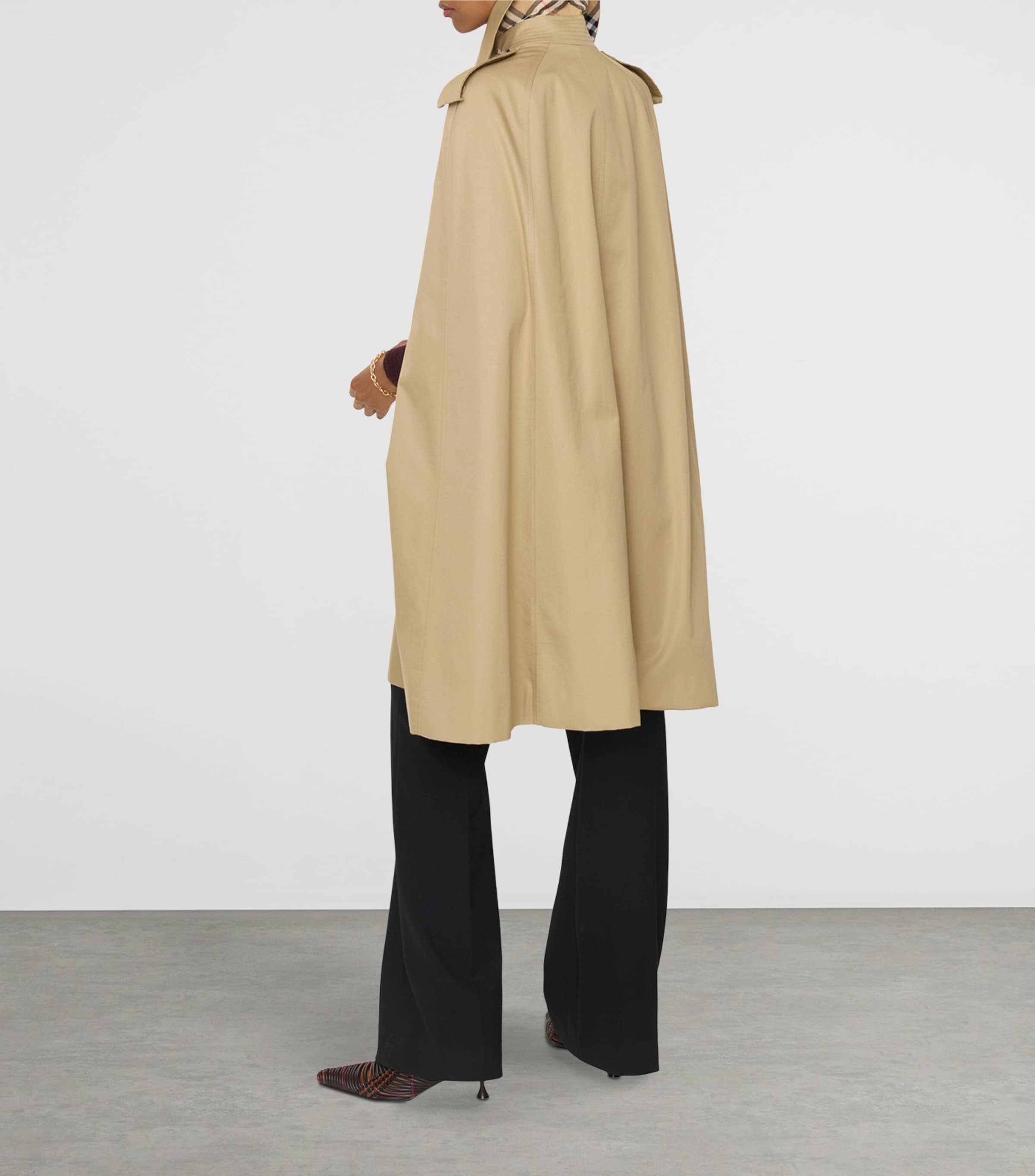 Burberry Womens Gabardine Belmont Cape Trench Coat Beige Image 4
