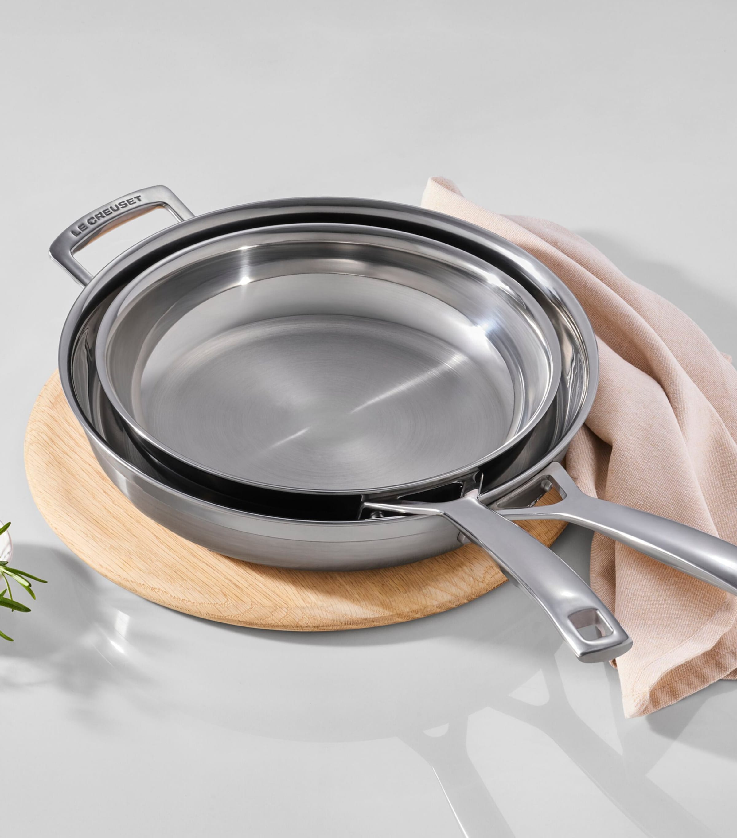 Le Creuset 3-Ply Frying Pan Set (Set of 2) Image 2