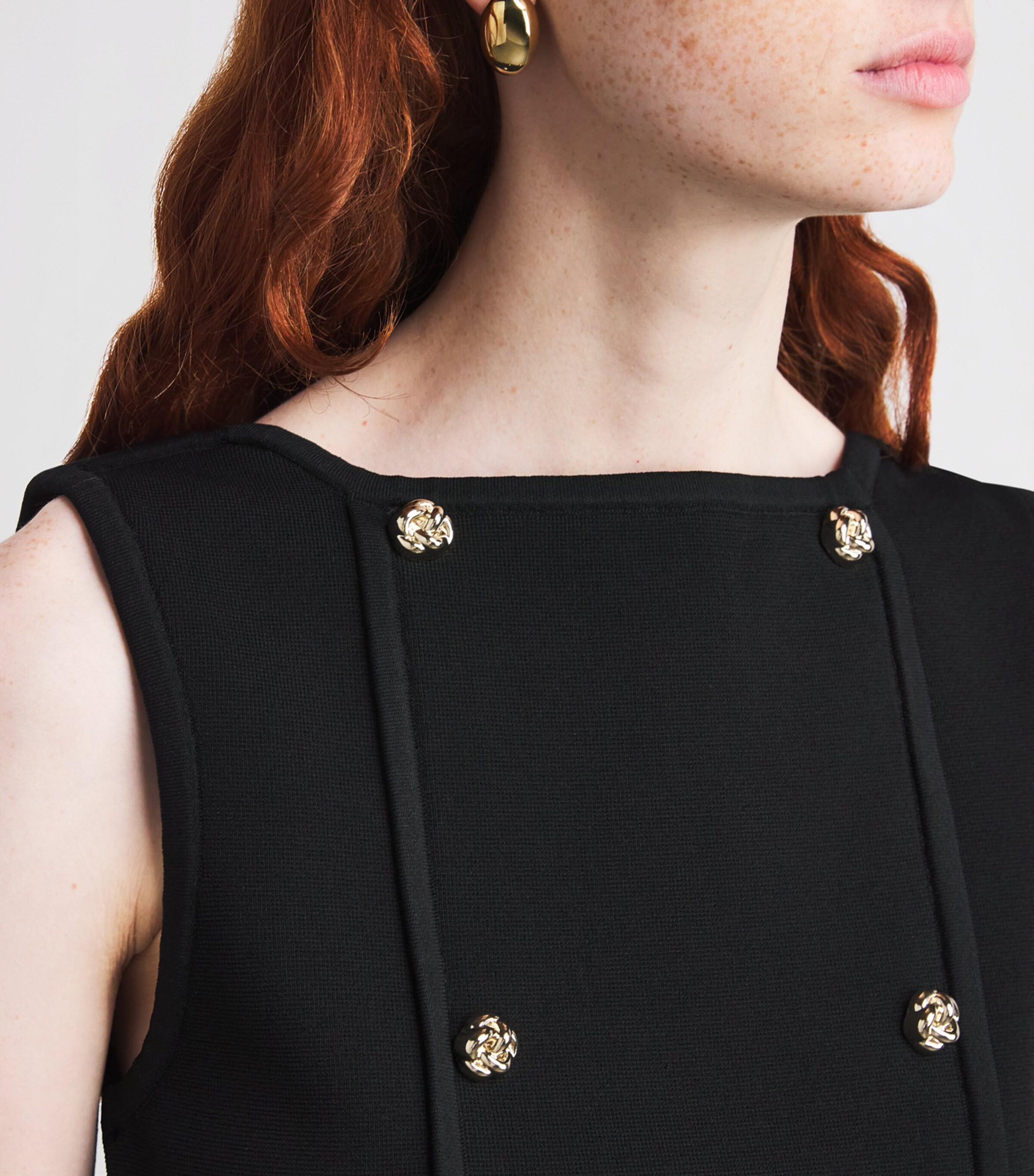 Button-Embellished Cropped Sweater BLACK Image 6