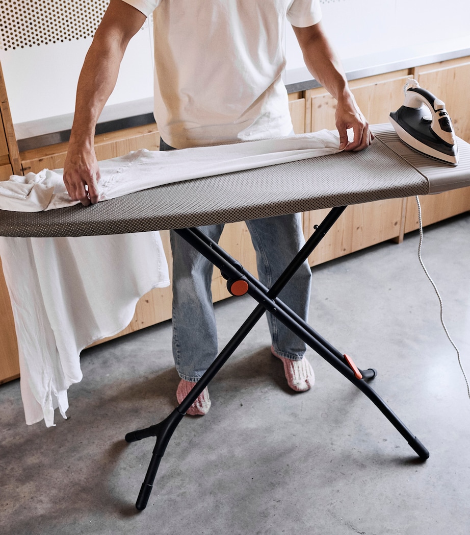 Joseph Joseph Glide 2 Ironing Board Pale Mushroom Image 11