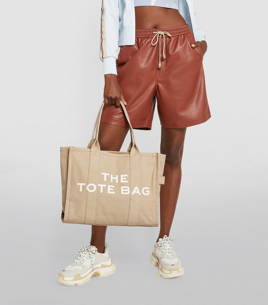 The Marc Jacobs The Tote Bag 260 BEIGE Image 2