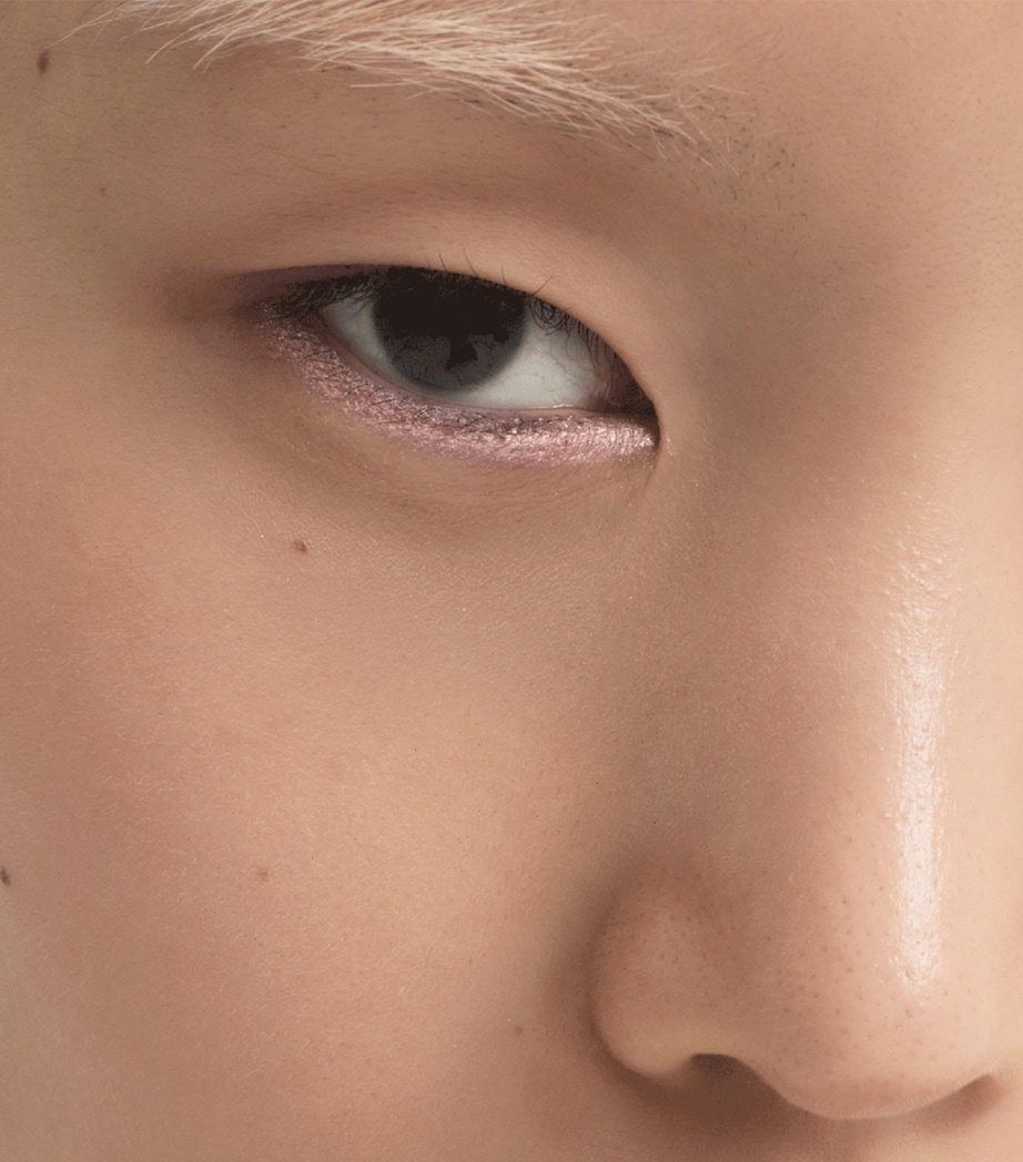 EyeWear Longwear Eyeshadow Stick BALLET Image 3