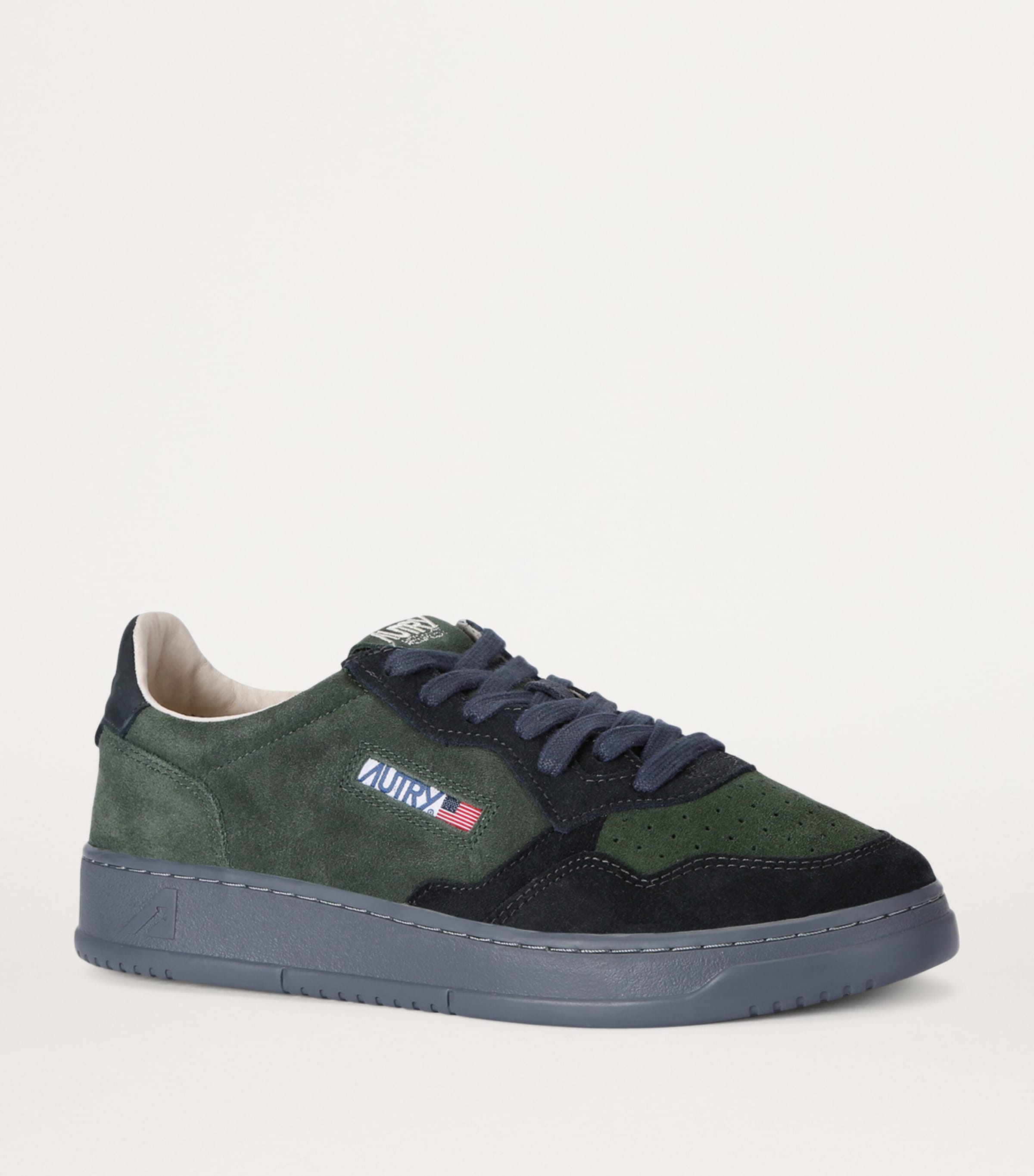 Autry Suede Medalist Sneakers Dark Green Image 3