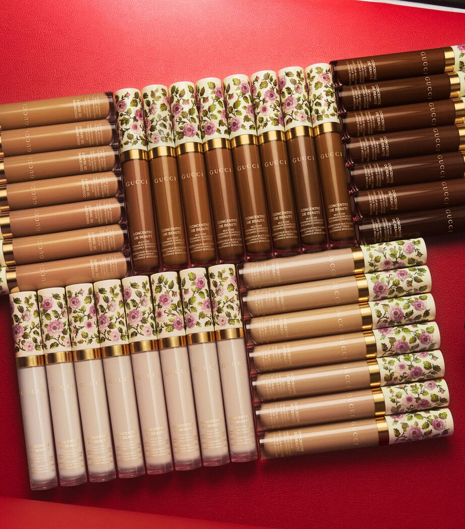 Concentré De Beauté Liquid Concealer 21N Image 7