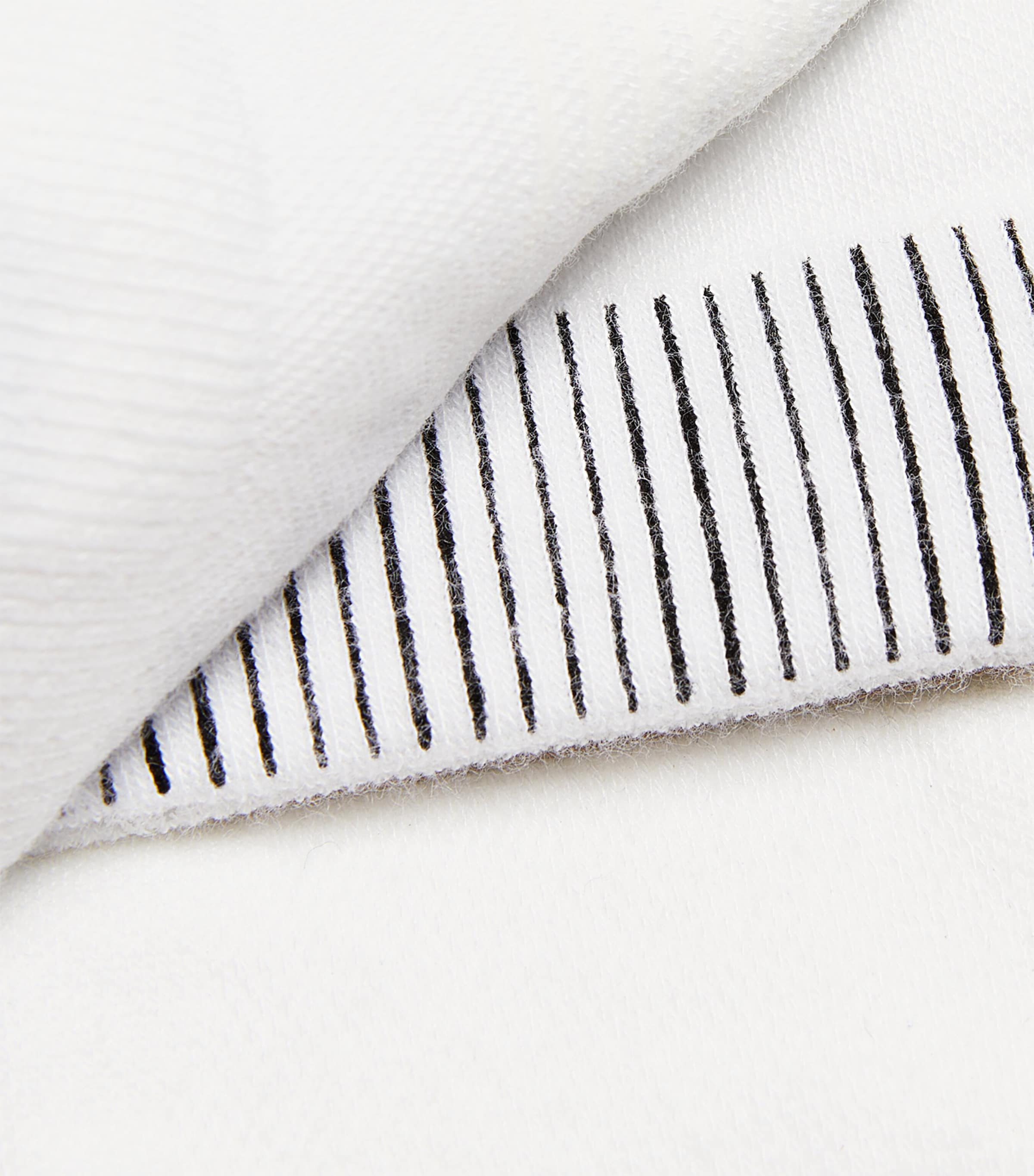 Ultralight Low Socks WHITE | BLACK Image 2