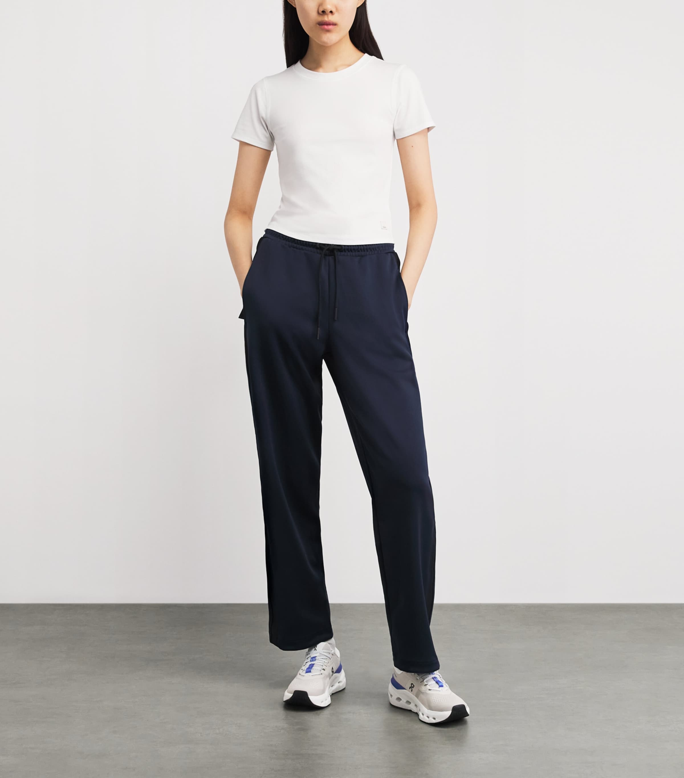 On Cloudrunner 3 Trainers Pearl Sailor Image 4