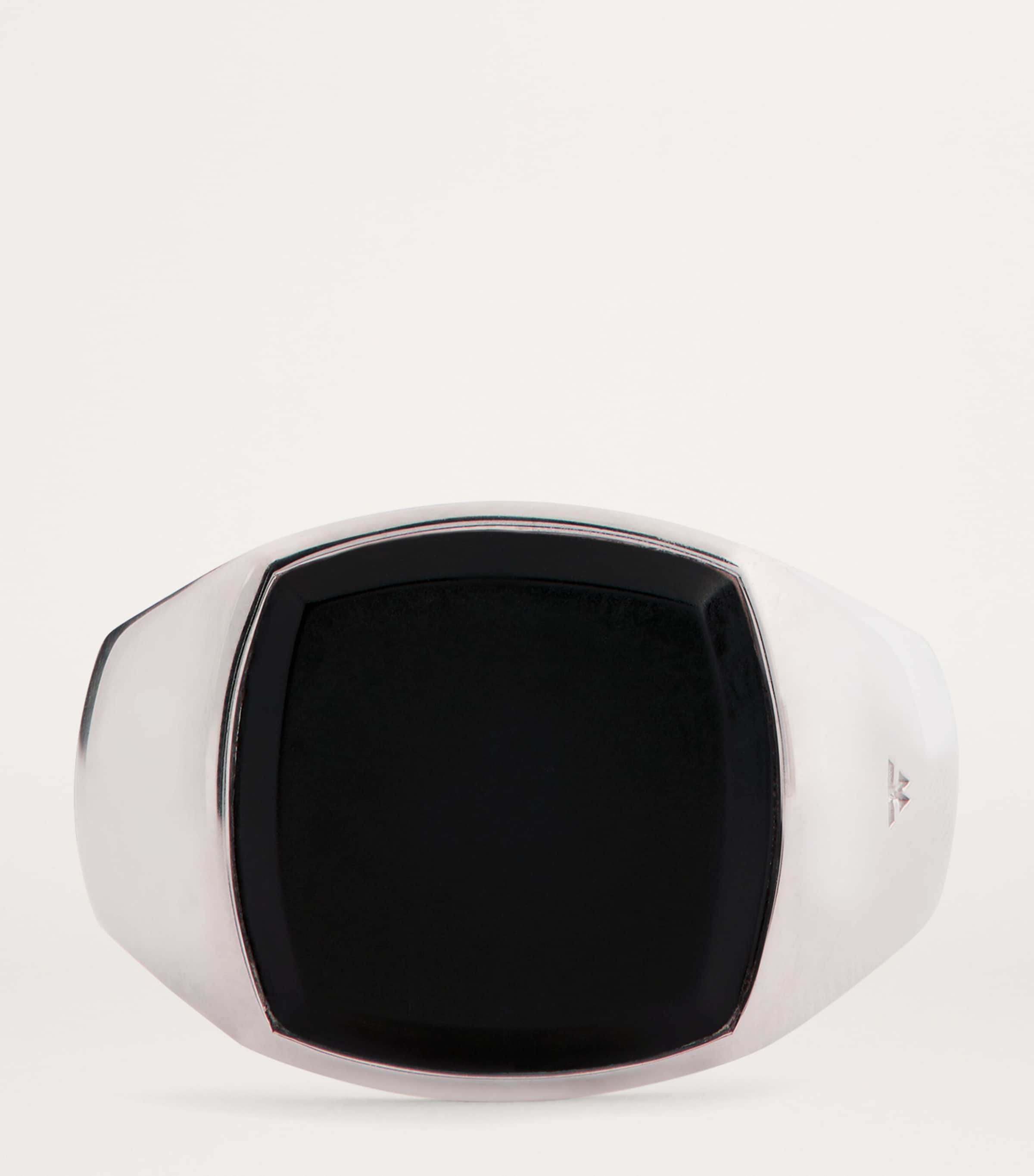 Tom Wood Polished Onyx Kay Signet Ring | Harrods US