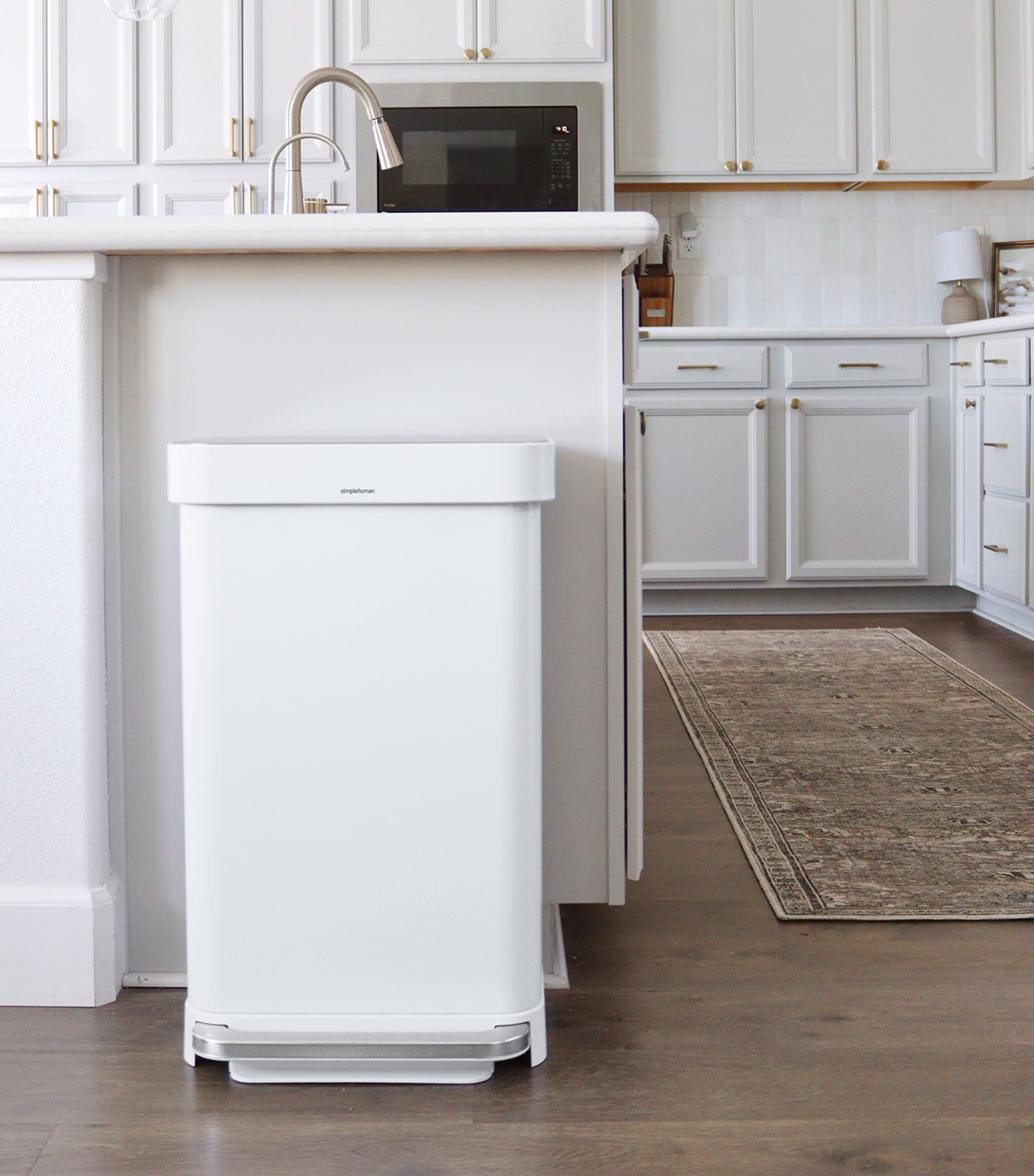 Simplehuman Rectangular Pedal Bin (55L) White Image 3