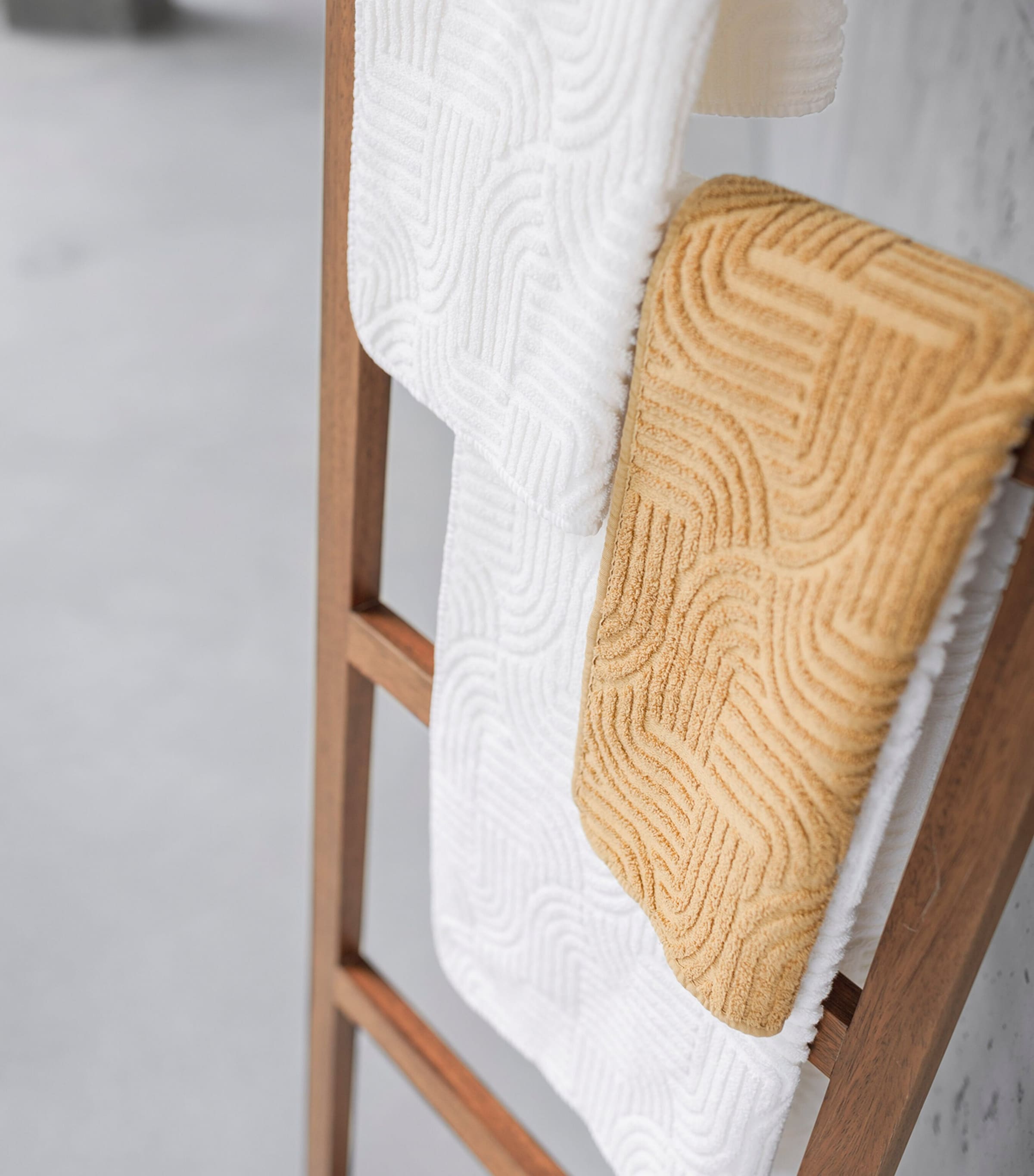 Egyptian Cotton Olly Face Cloth (30cm x 30cm) 840 GOLD Image 6