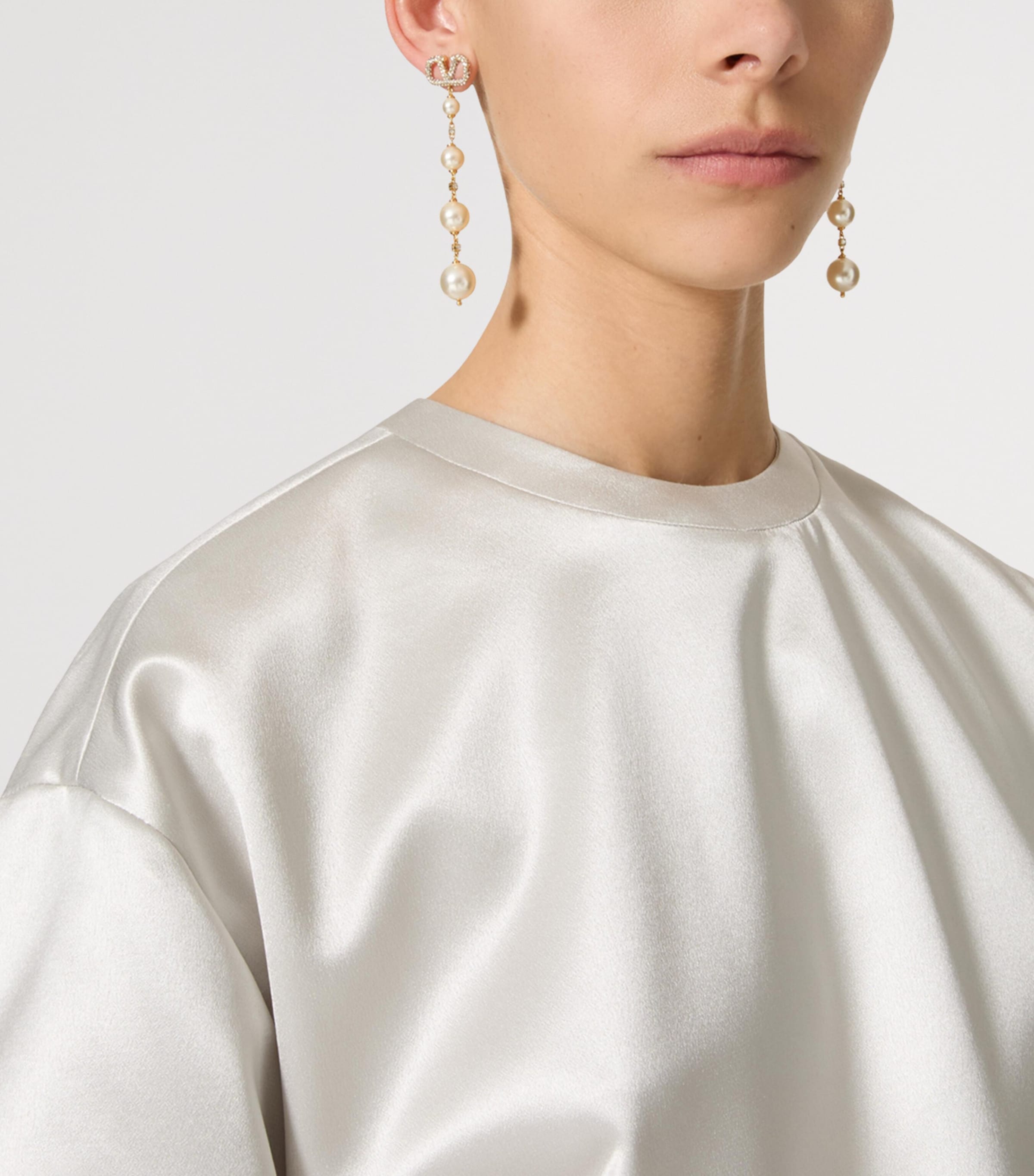 Embellished VLogo and Faux Pearl Drop Earrings Y49 Image 2