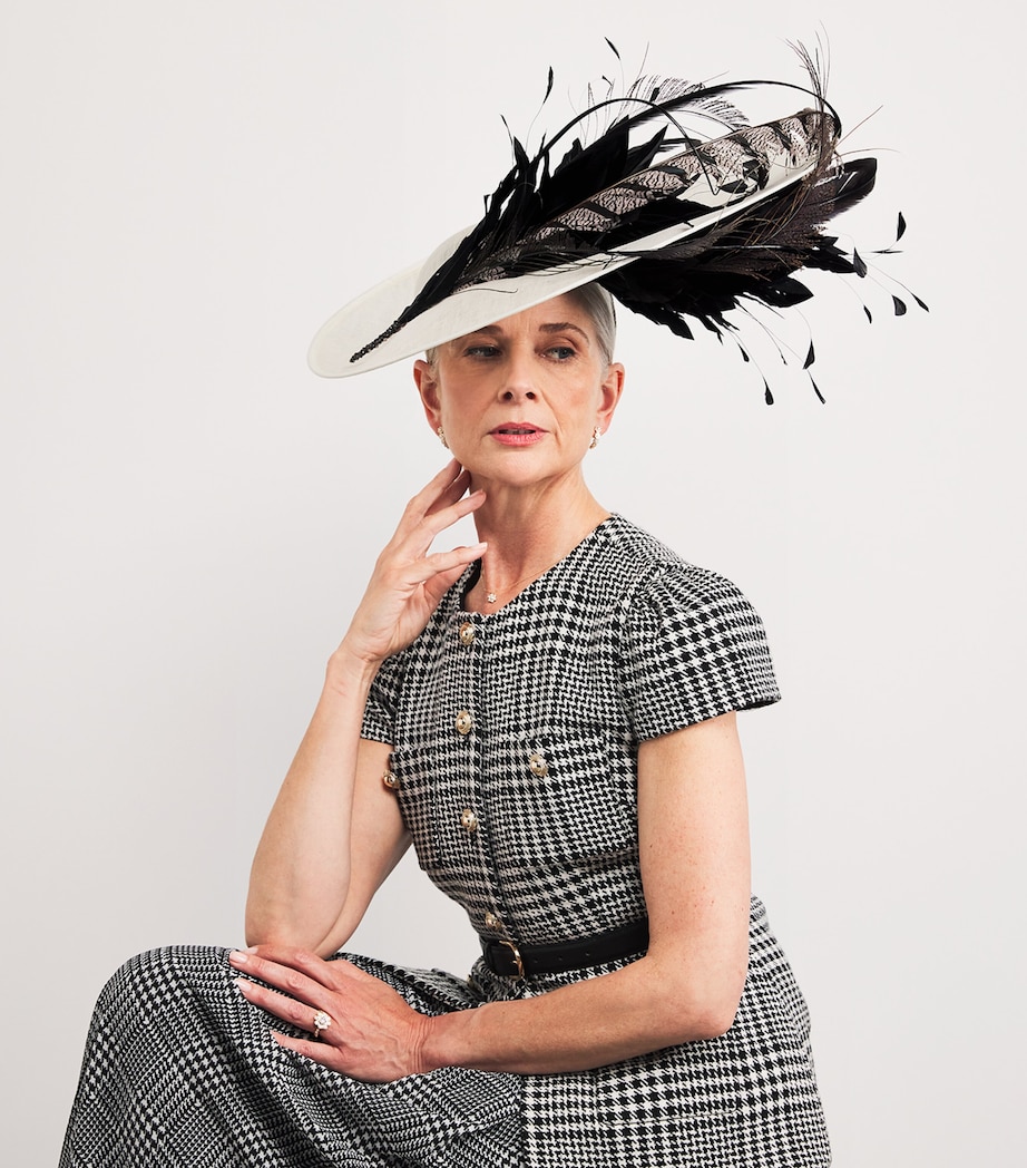 Cosmopolitan Hat Fascinator WHITE / BLACK Image 1