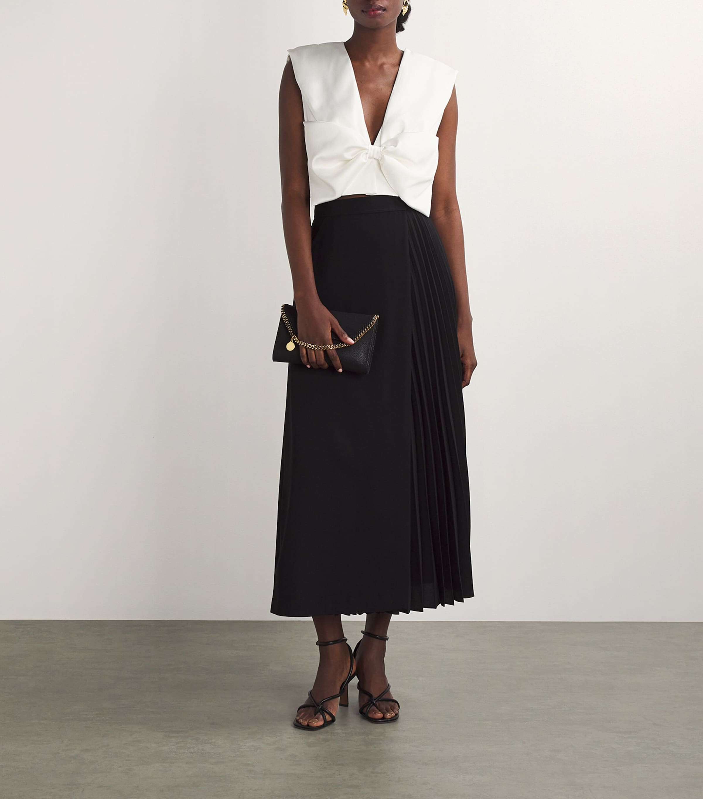 Sandro Paris 本革　レーザースカート sandro(サンドロ) スカート(レディース) - 海外通販のBUYMA