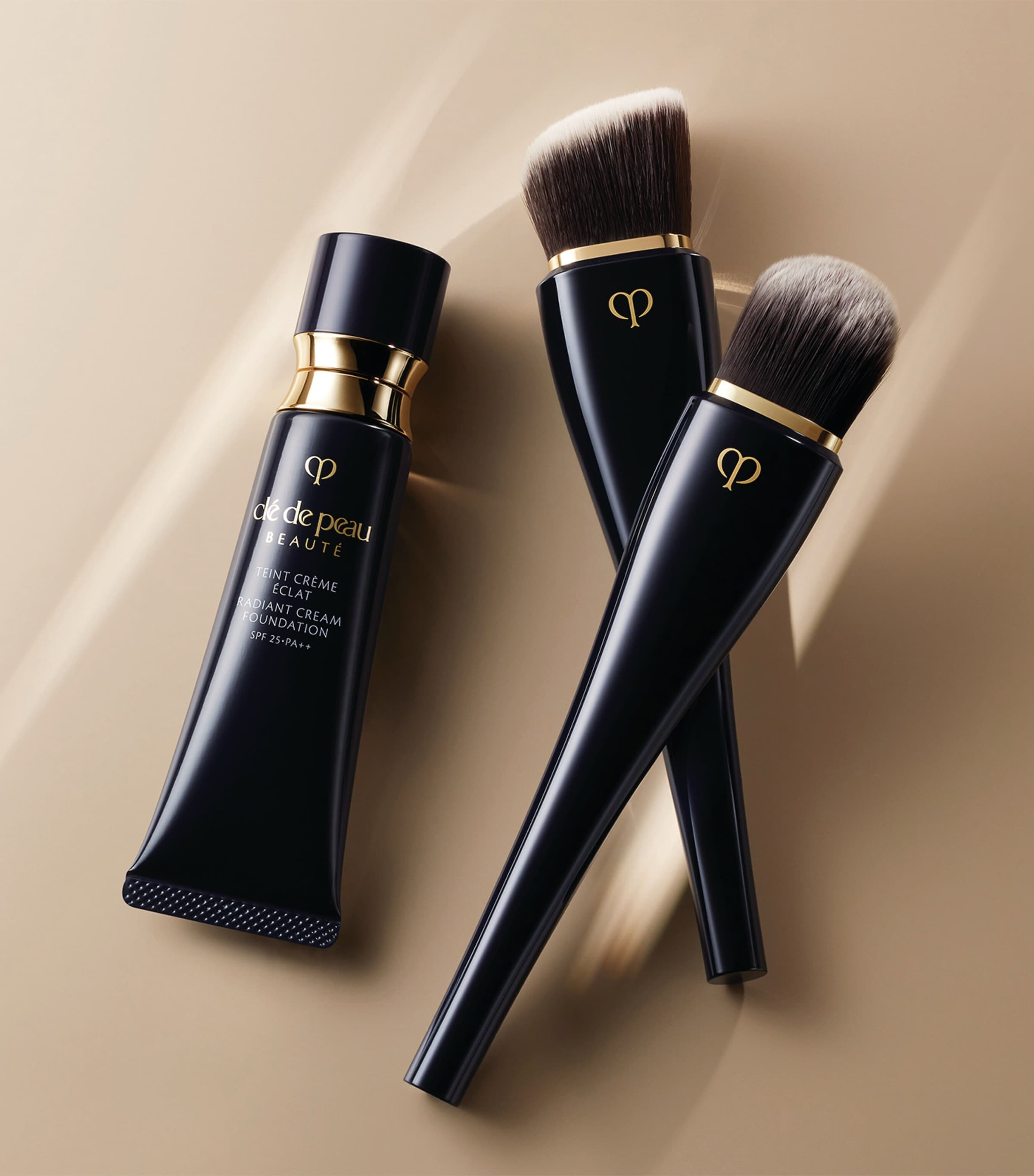 Radiant Cream Foundation BF50 Image 4