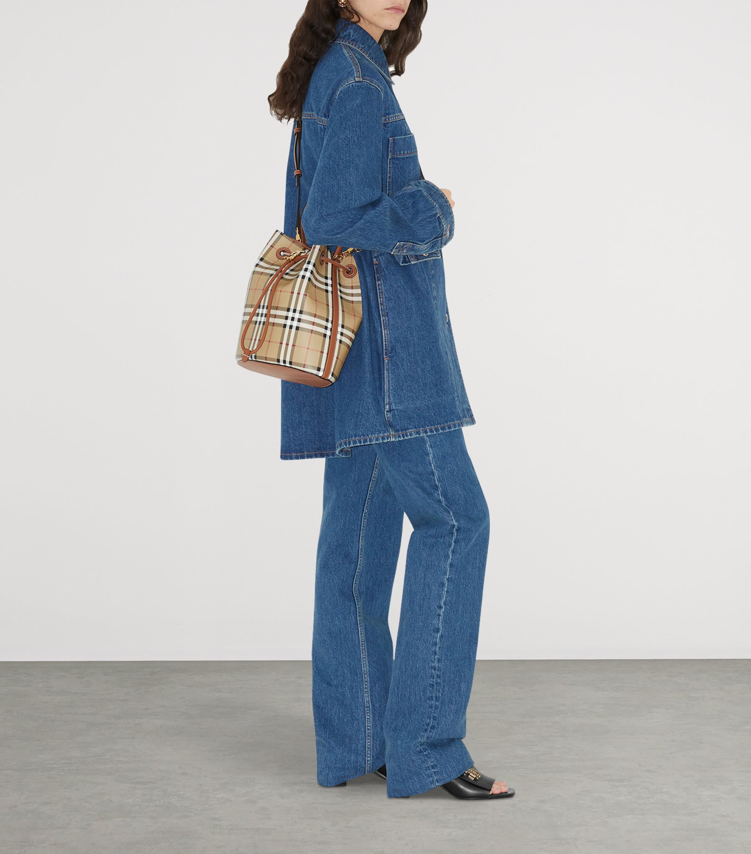 Small Check Monogram Bucket Bag VNTG CHK/BRIAR BROWN Image 2