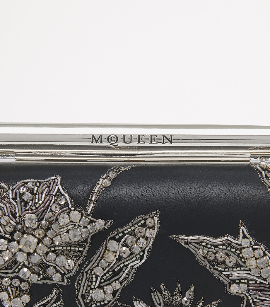 Embellished T-Bar Box Clutch Bag 8490 Image 6