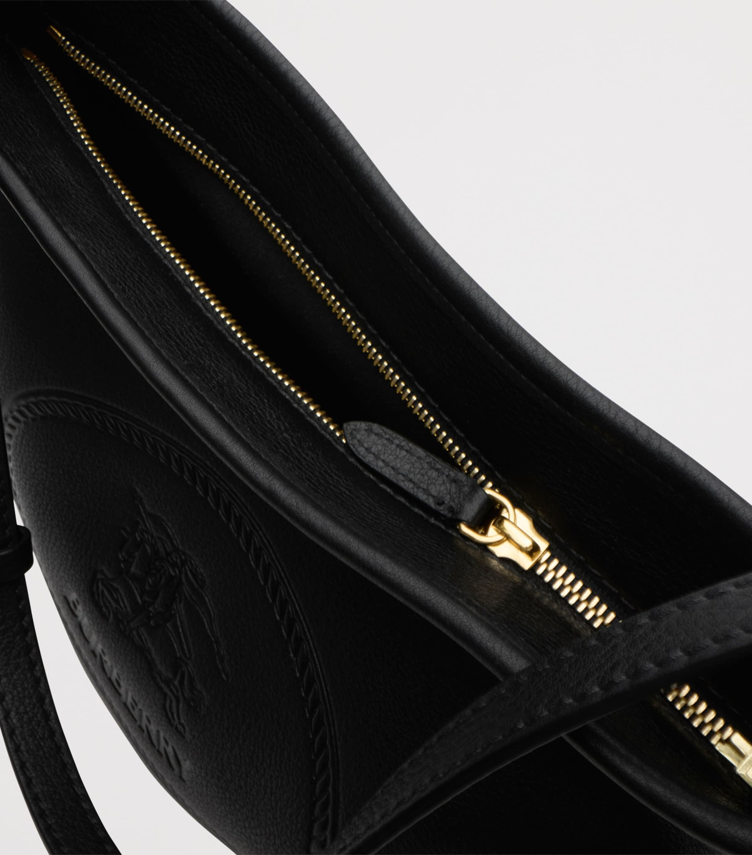 Small Leather Highlands Shoulder Bag BLACK Image 5