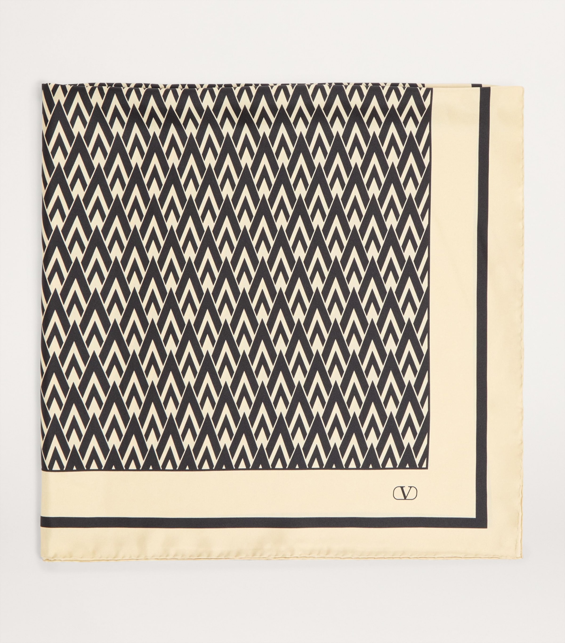 スカーフ Valentino Garavani Printed Silk Petit Charles Foulard Valentino Valentino Garavani Women Printed Silk Petit