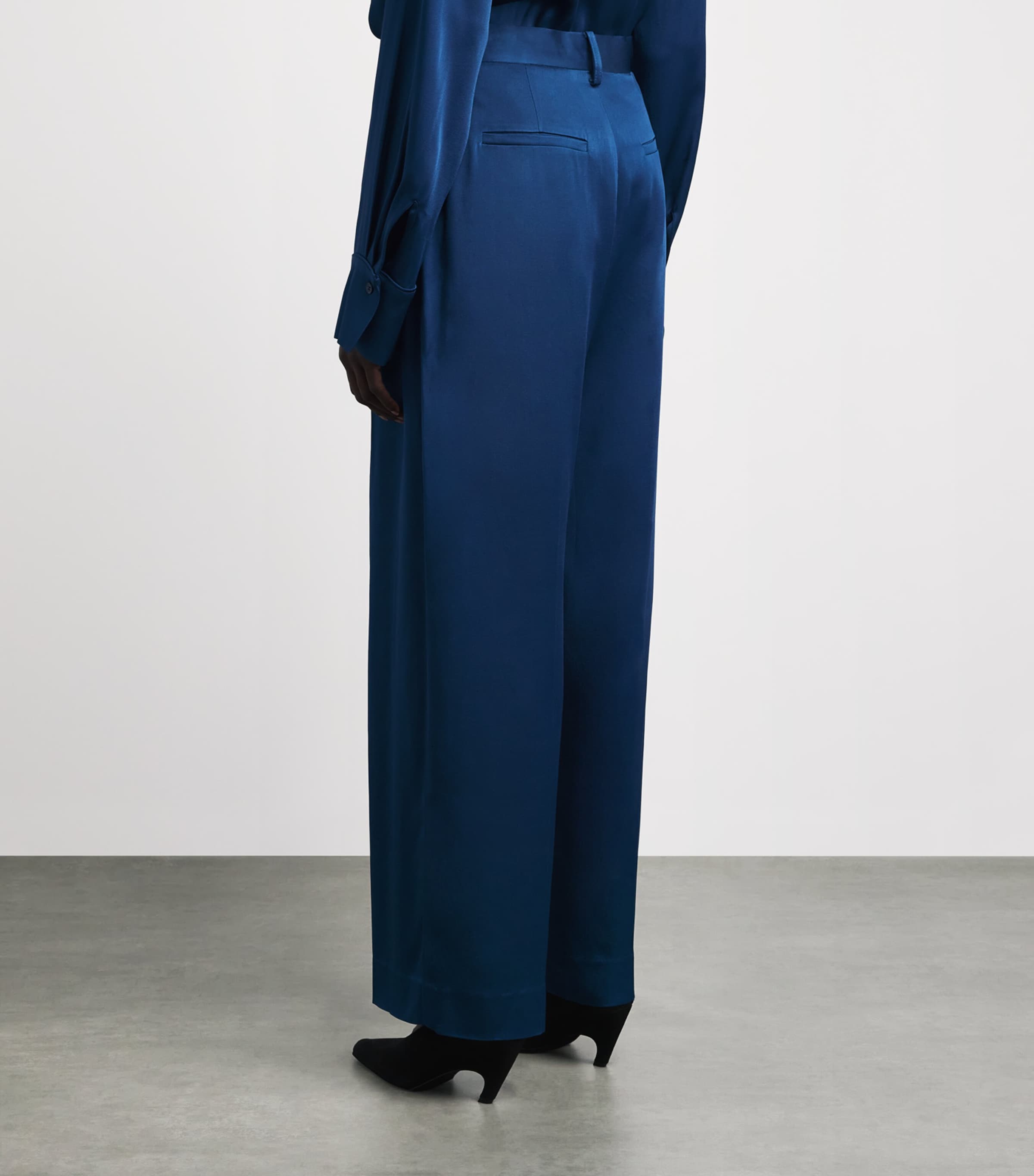 Victoria Beckham Womens Cecilia Wide-Leg Trousers Dark Ocean Image 5