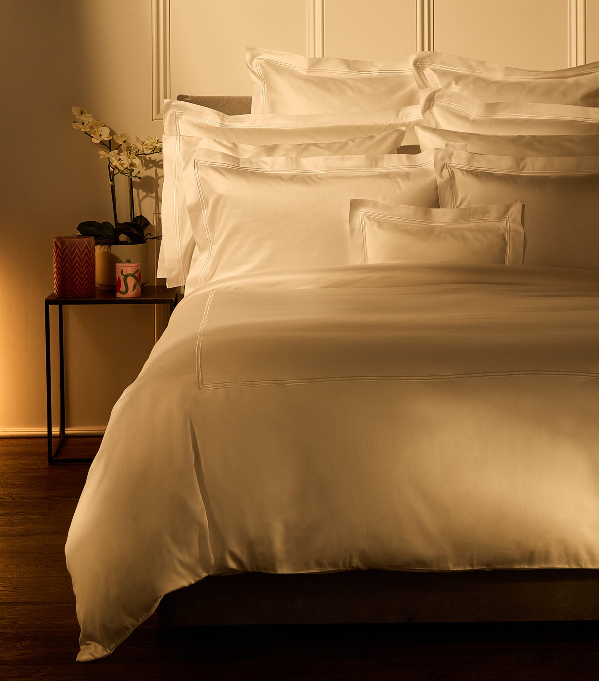 Peter Reed Pendle Square Pillowcase (70cm x 70cm) White Image 6