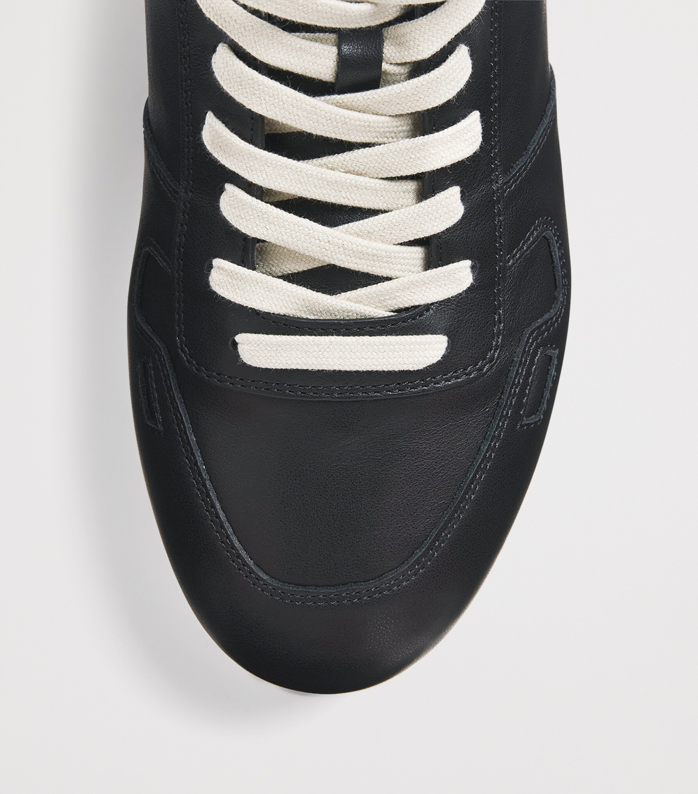 Leather Minimal Low-Top Sneakers BLACK/MILK/MILK Image 5