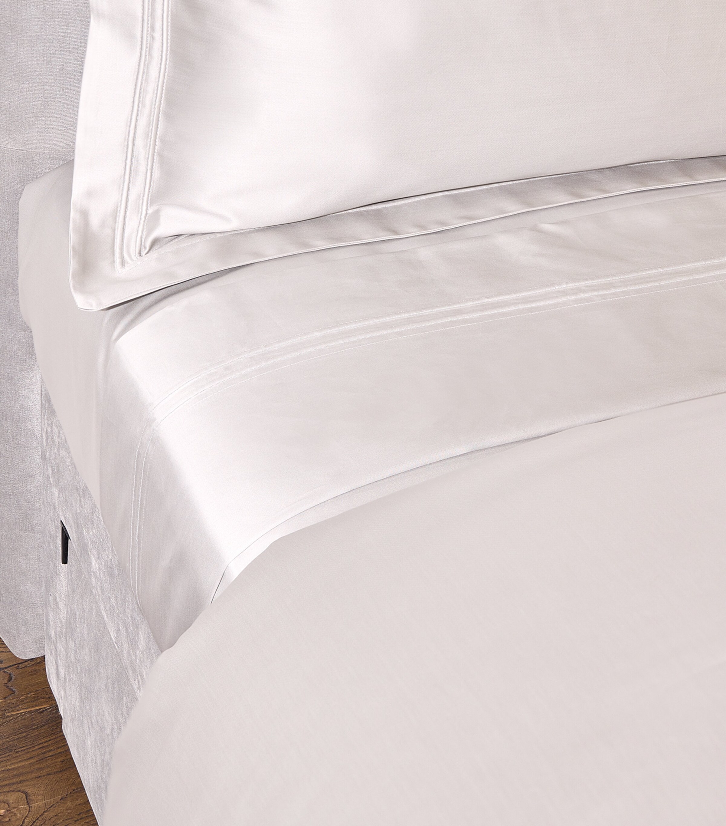 Harrods of London Richmond Double Duvet Cover Set (200cm x 200cm) Mist Image 7