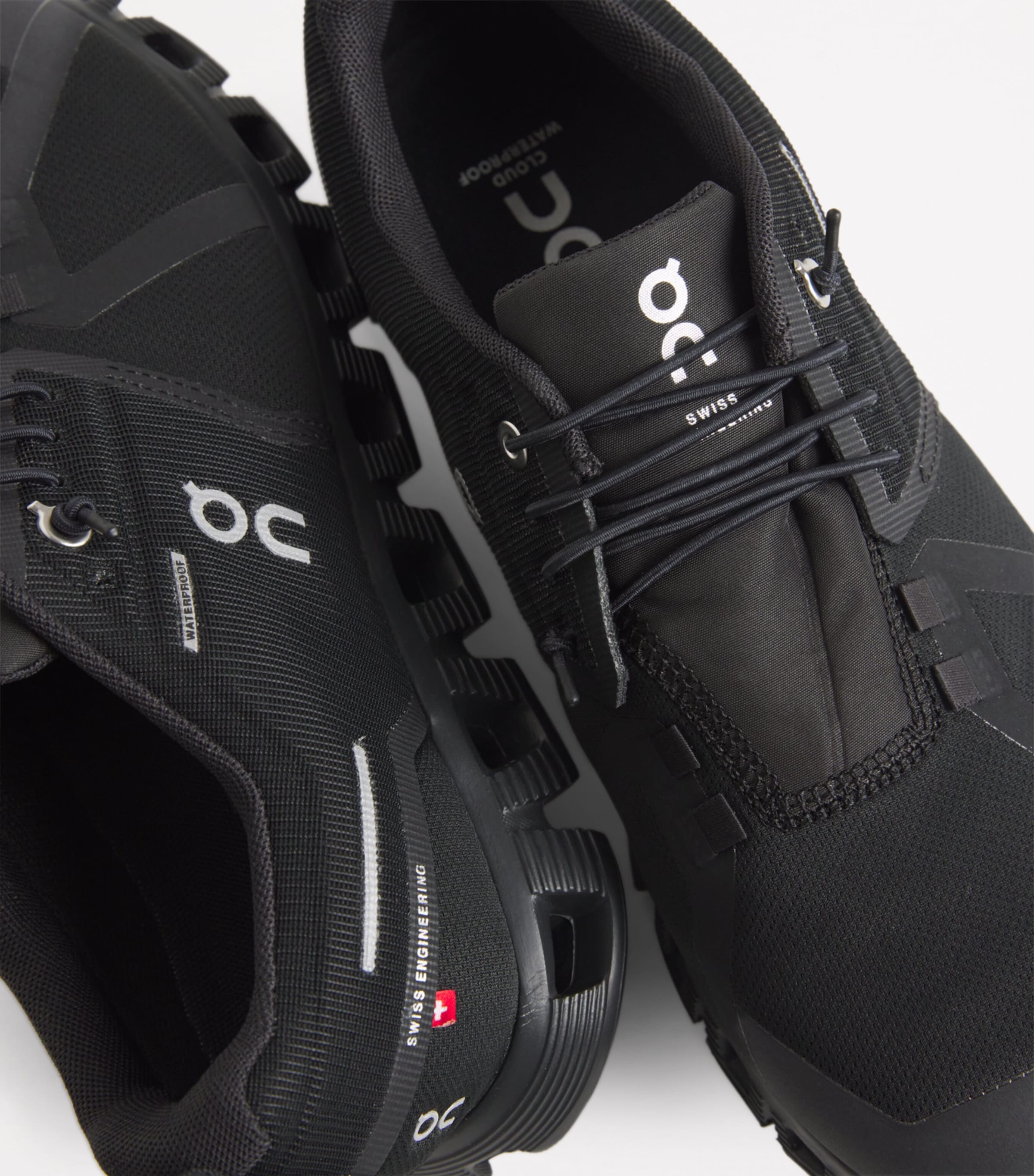 Waterproof Cloud 5 Trainers ALL BLACK Image 7