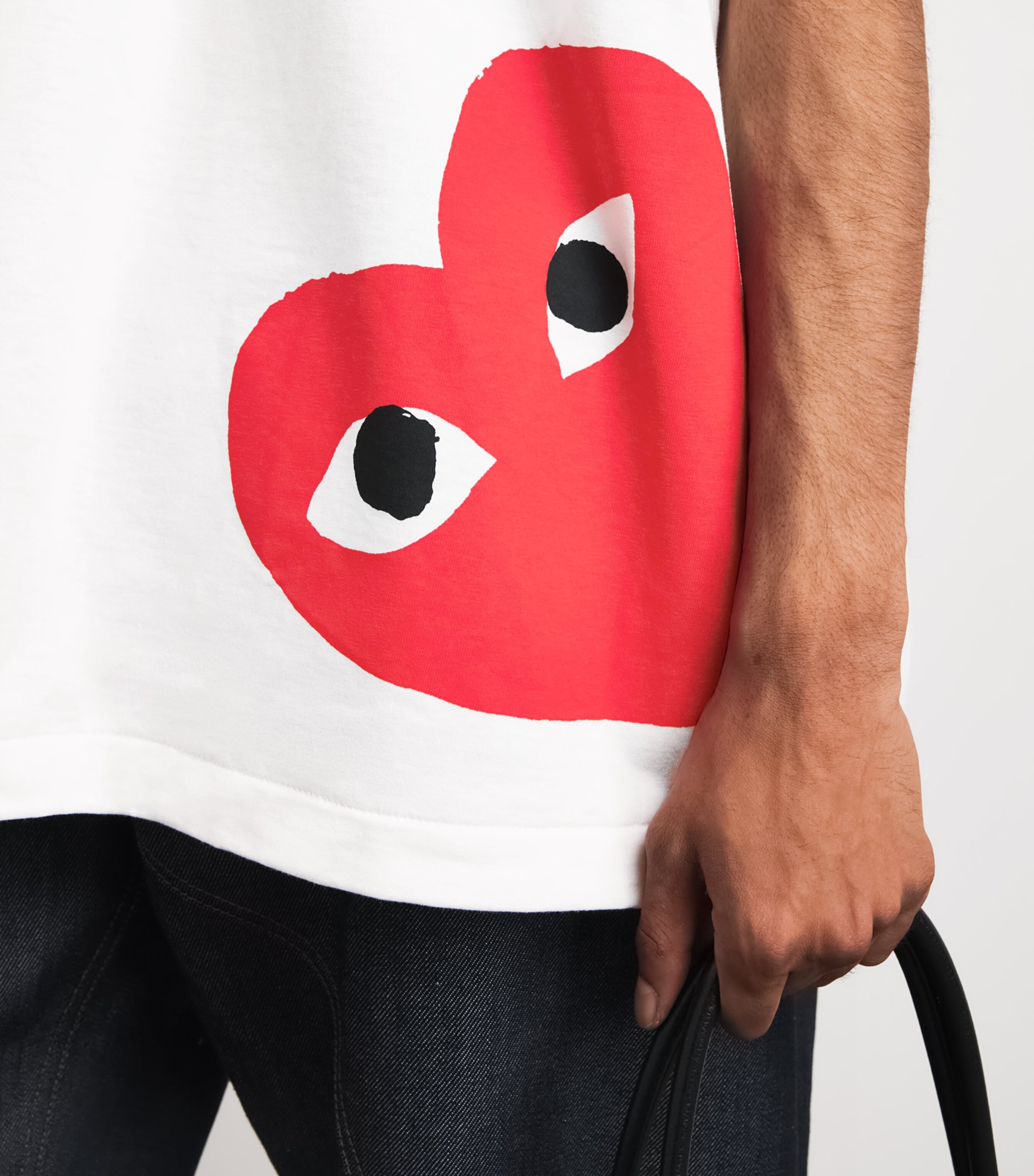 Comme Des Garçons Mens Cotton Oversized Bottom Heart T-Shirt White/red Image 3