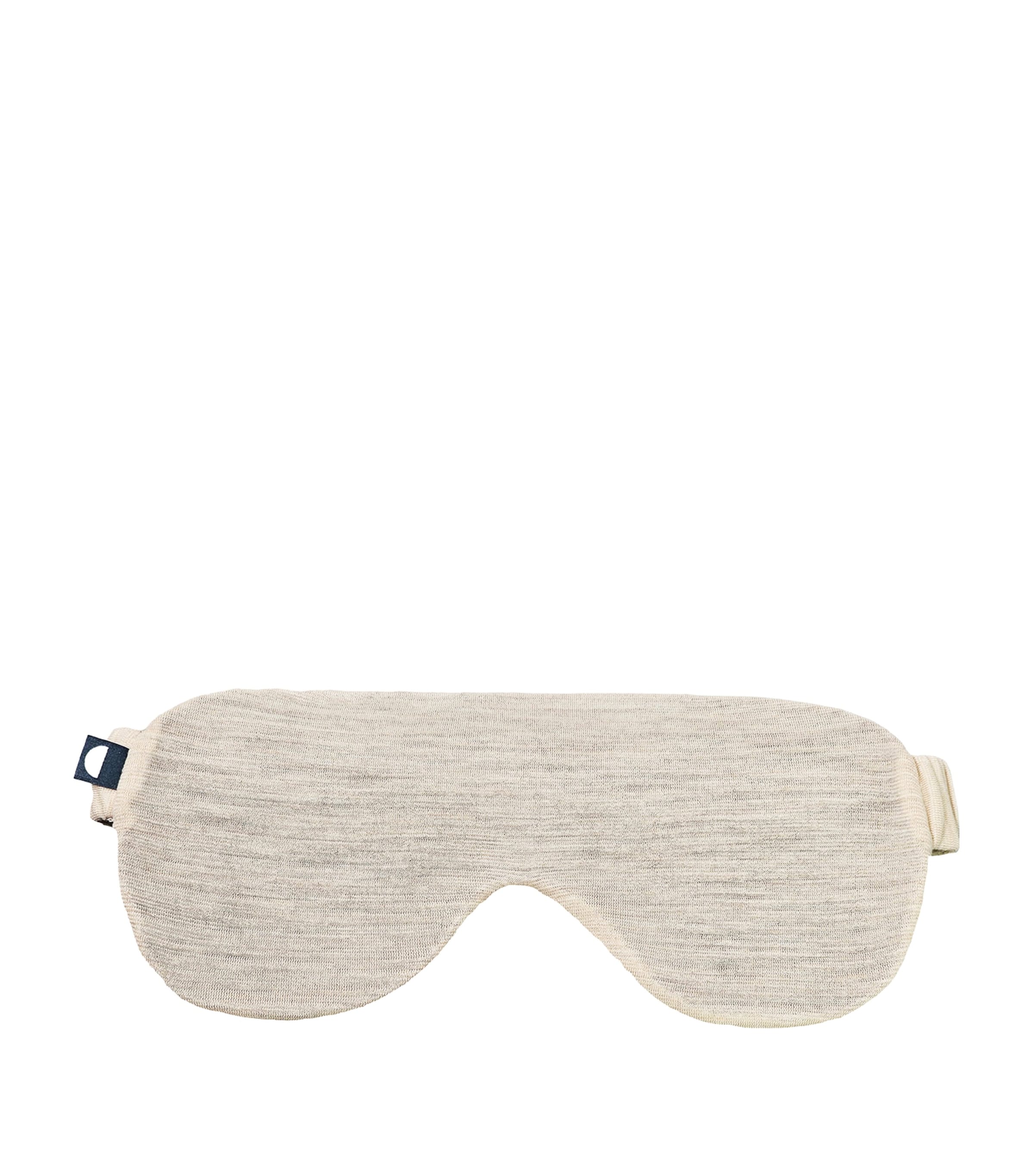 SHLEEP Knitted Sleep Mask Tropical Sand Image 1
