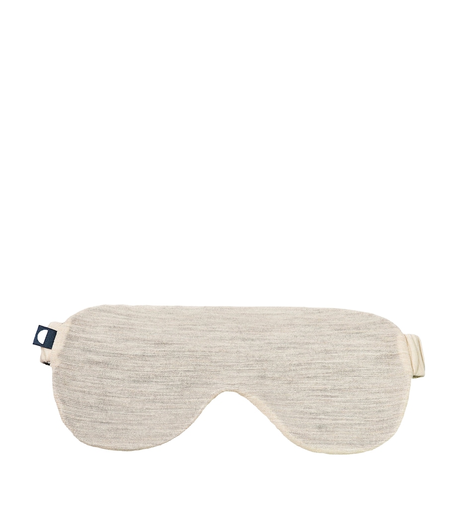 SHLEEP Knitted Sleep Mask Tropical Sand Image 1