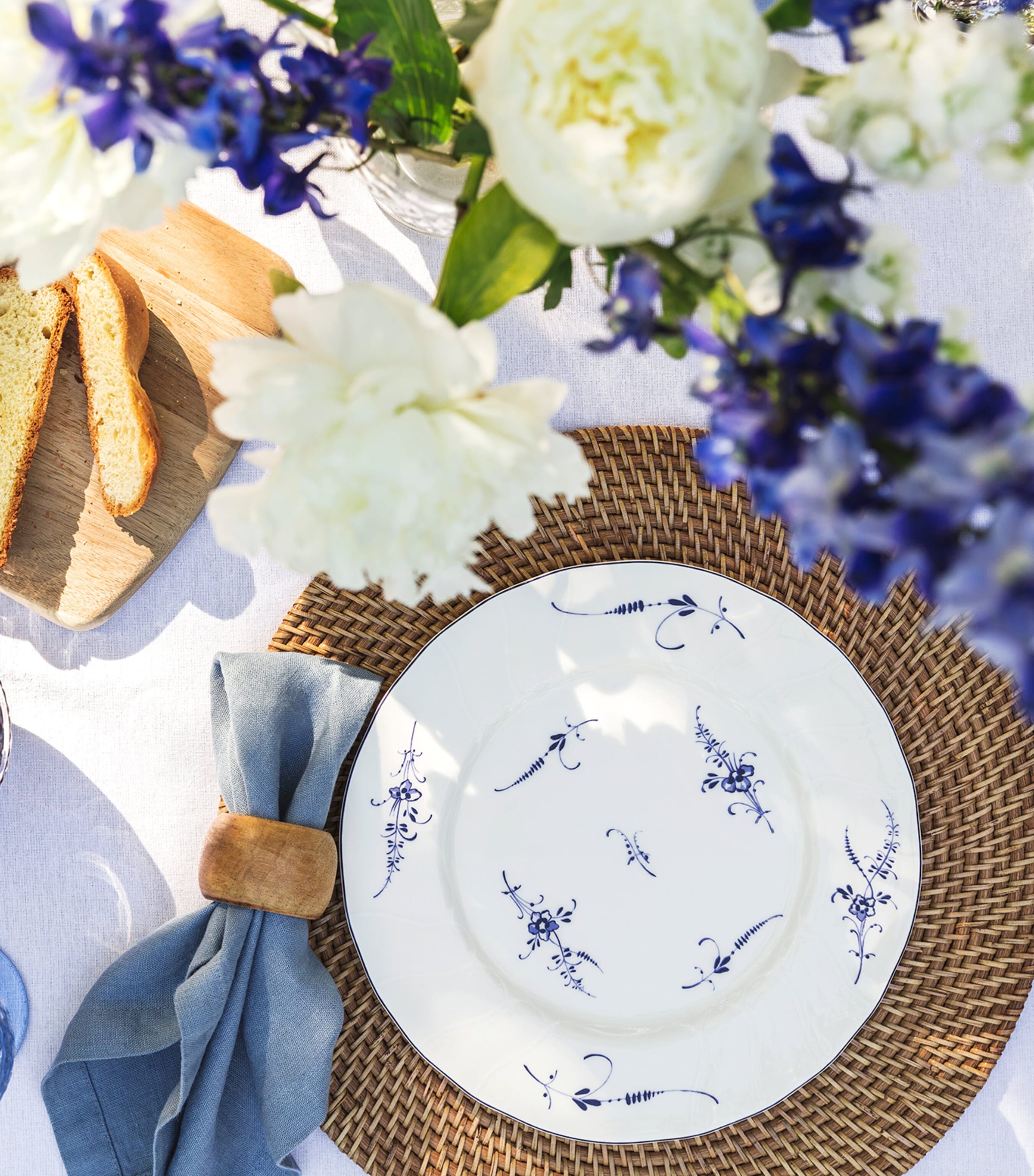 Set of 6 Old Luxembourg Flat Plates (26cm) WHITE Image 2