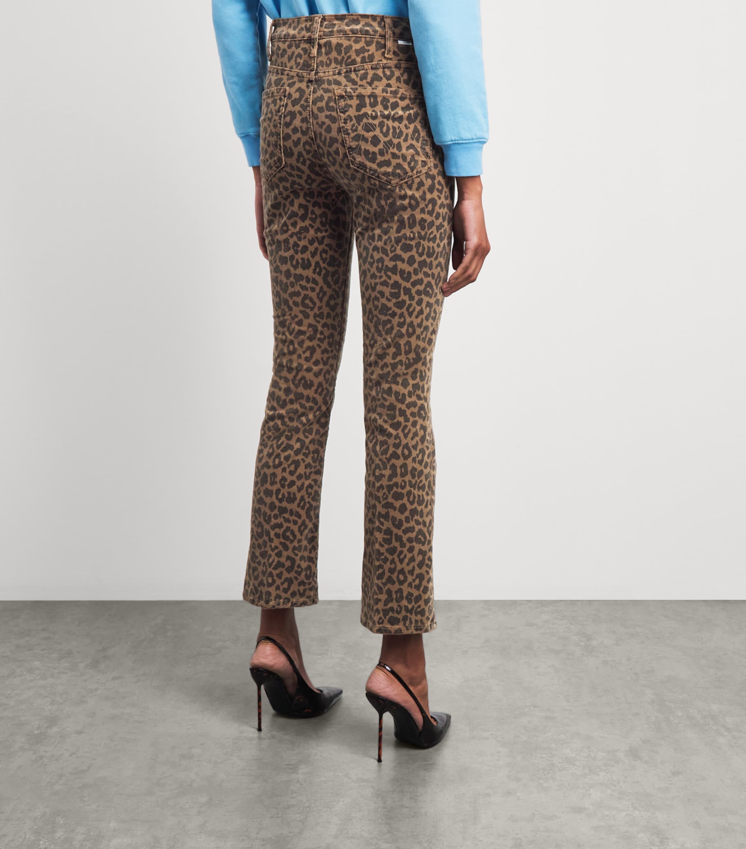 MOTHER Womens Cheetah Print The Hustler Flood Flared Jeans Leap Year Image 5