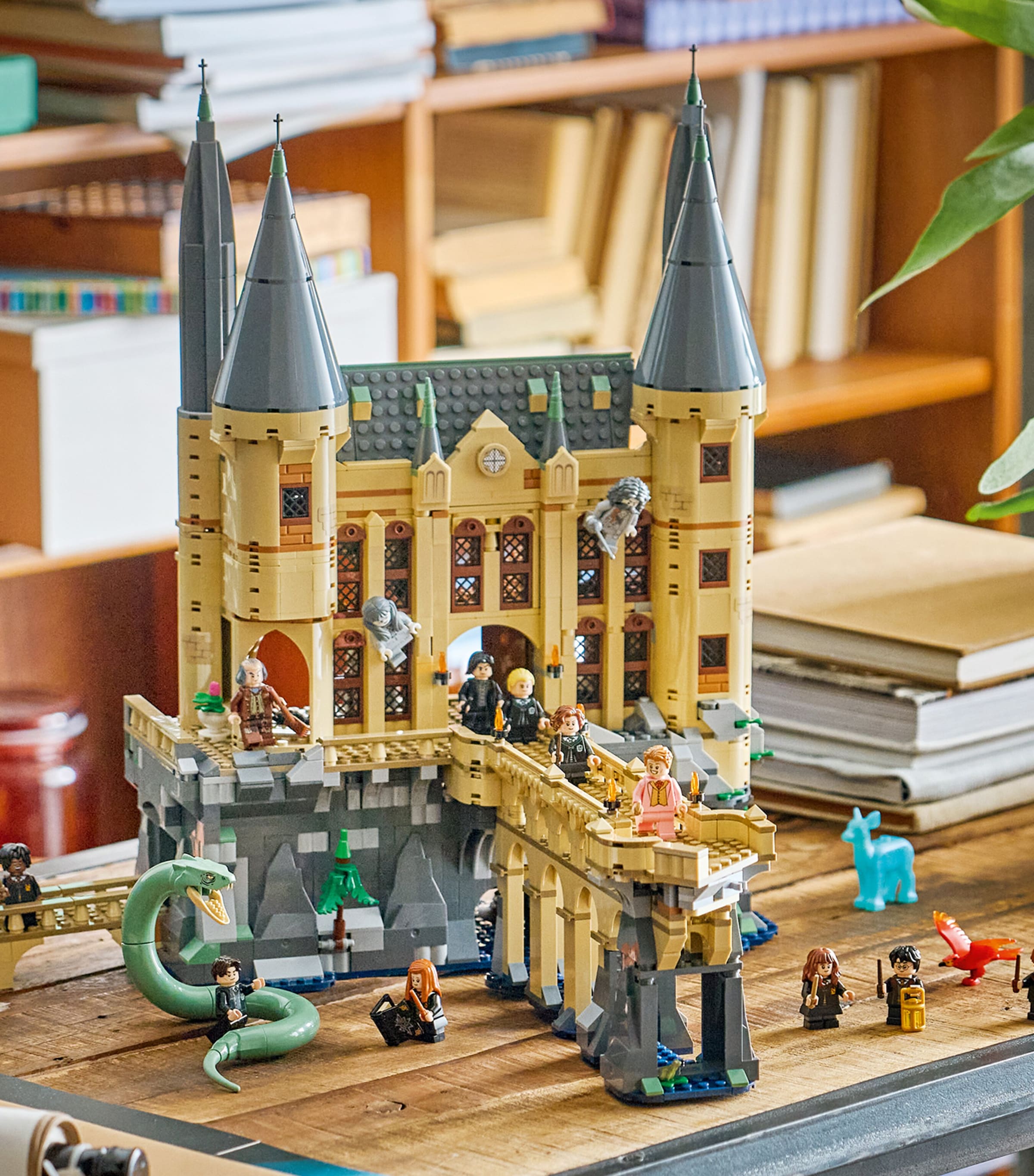 Lego Harry Potter Hogwarts Castle East Wing 76473 Image 5