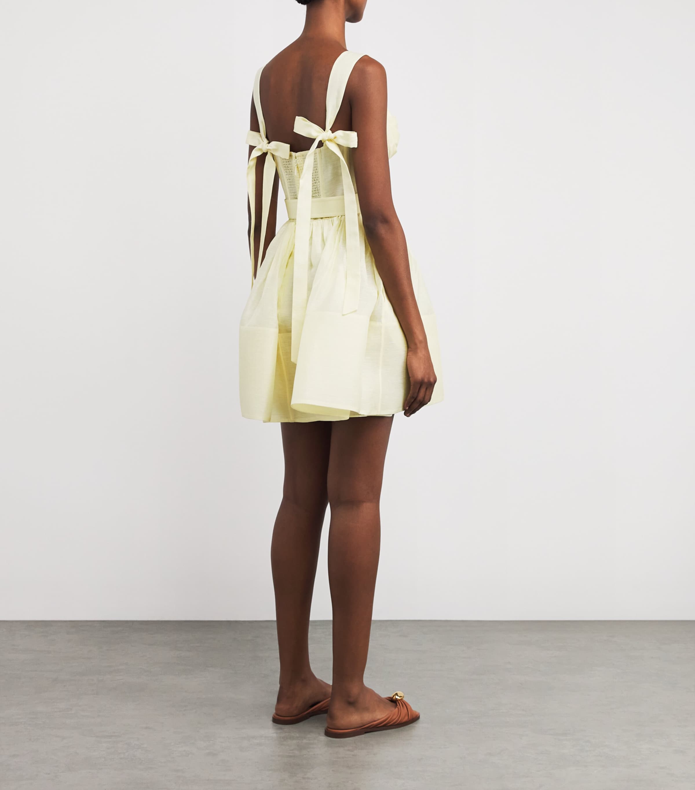 【関税込み】ZIMMERMANN ミニドレス 関税込□ZIMMERMANN□フローラルカットアウトリネンミニドレス
