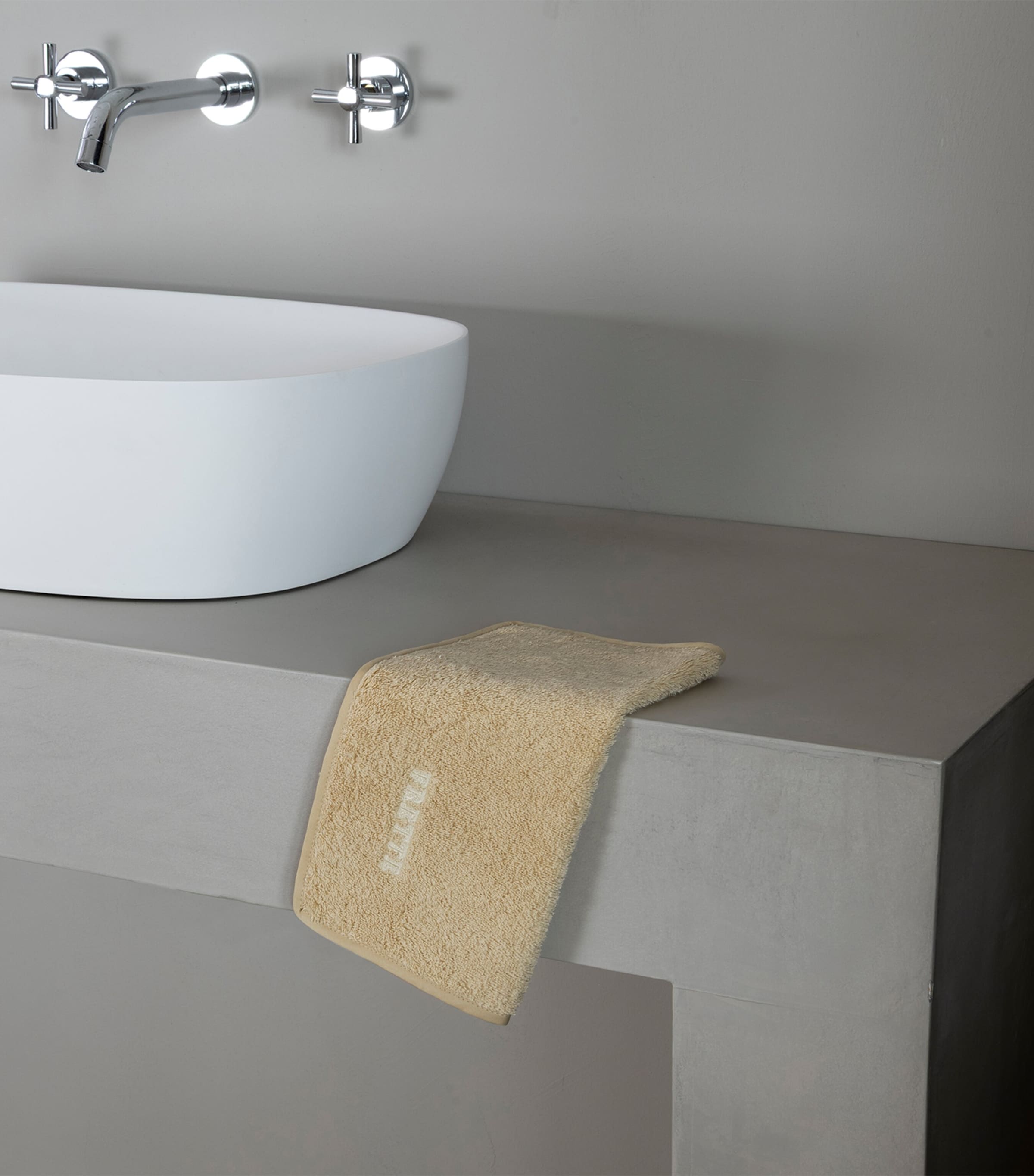 Frette Cotton Unito Wash Cloth (30cm x 30cm) Golden Beige Image 4