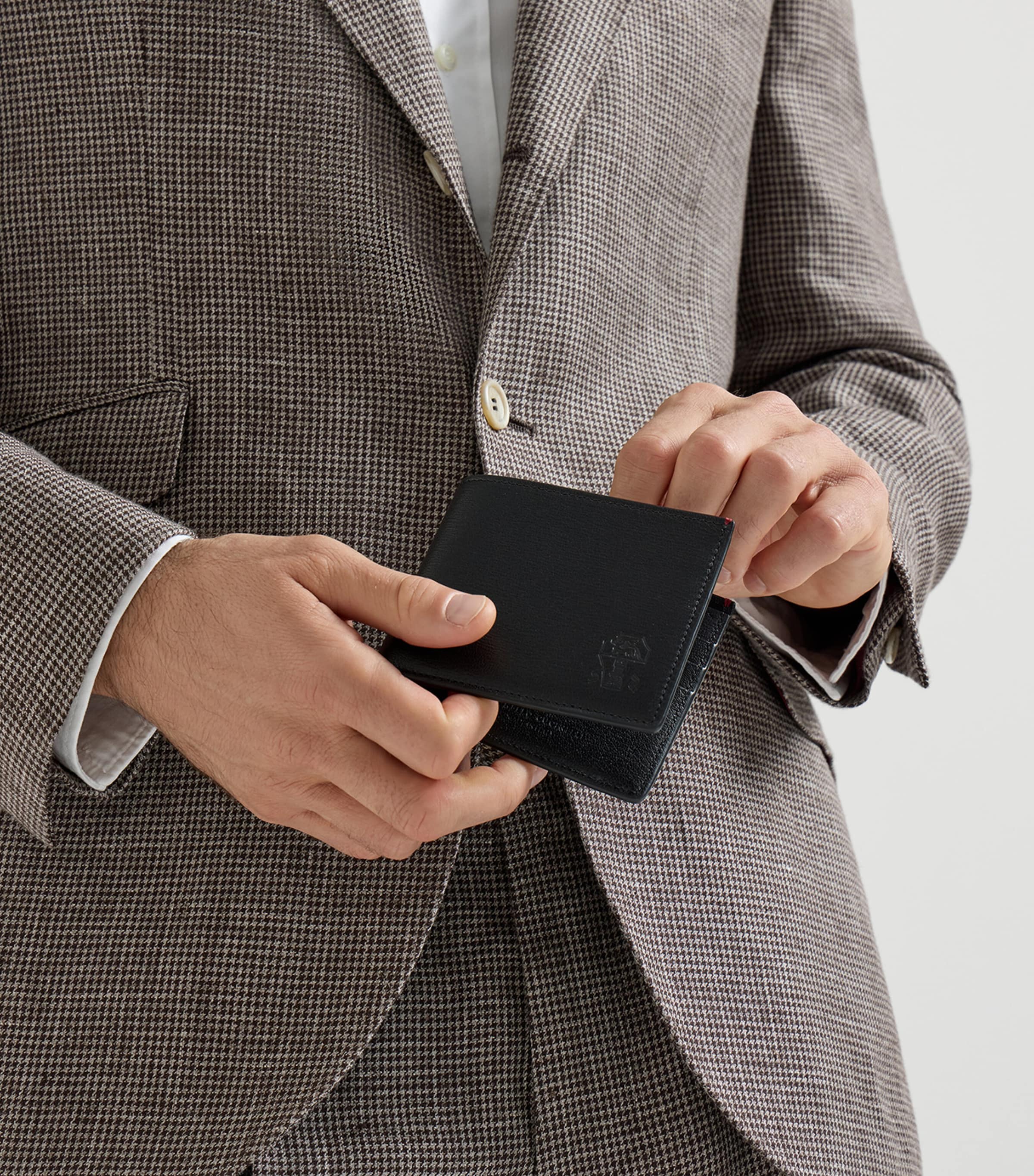 Leather Bifold Wallet C101 Image 2