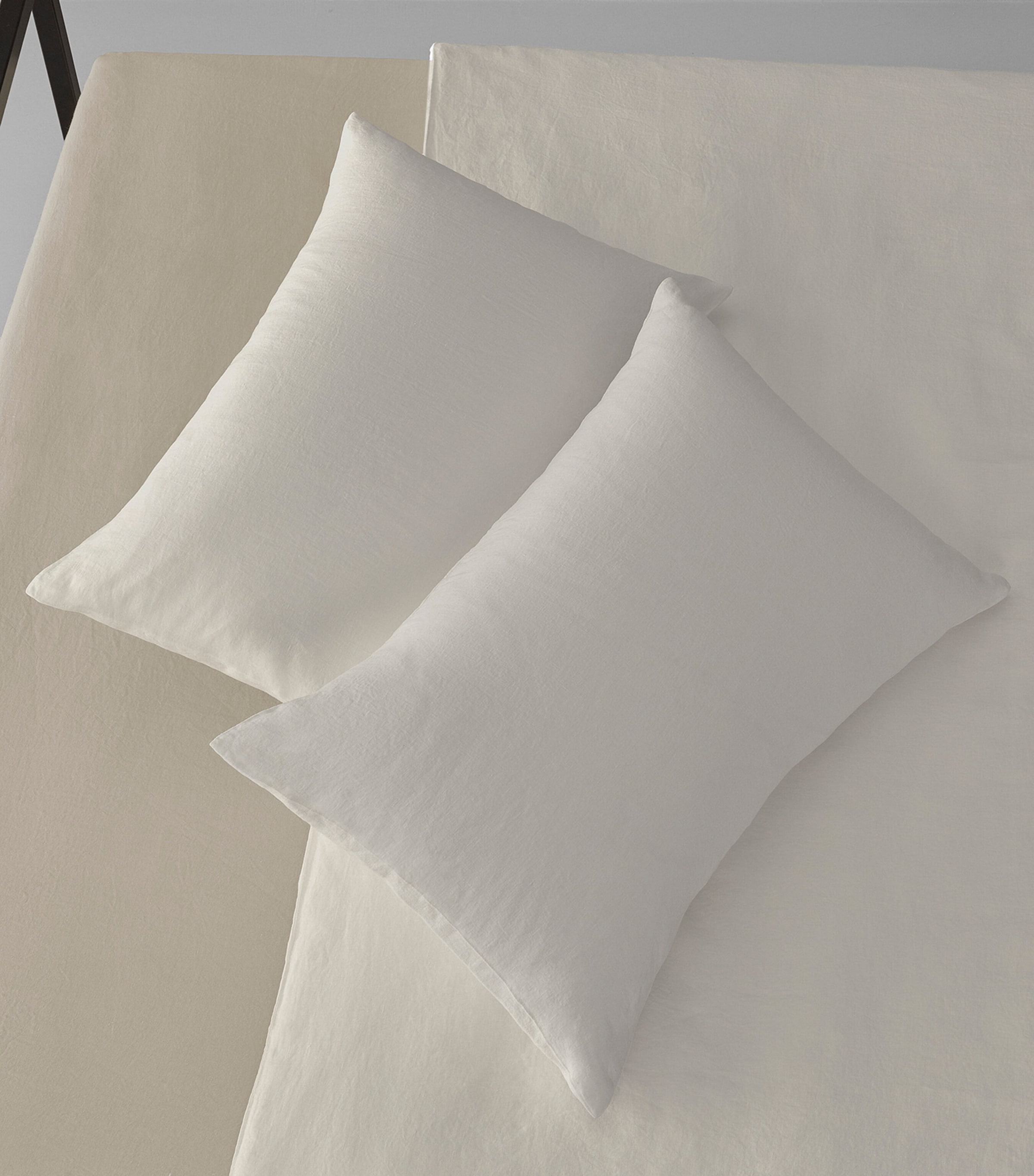 Society Limonta Linen Rem Standard Pillowcase Pair (50cm x 80cm) Bianco Image 1
