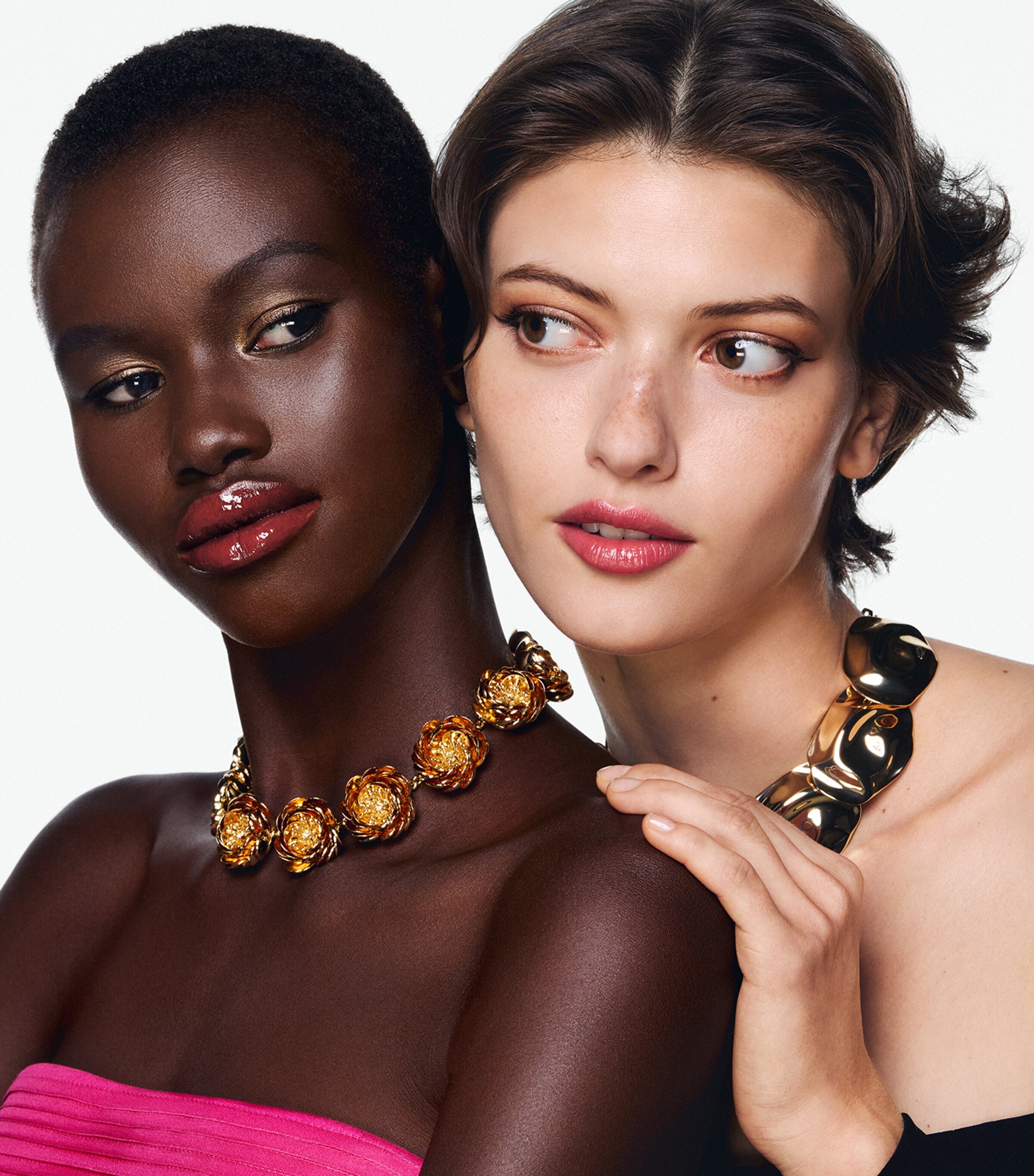 Nude Couture Triple Moisture Serum Foundation F160 Image 6