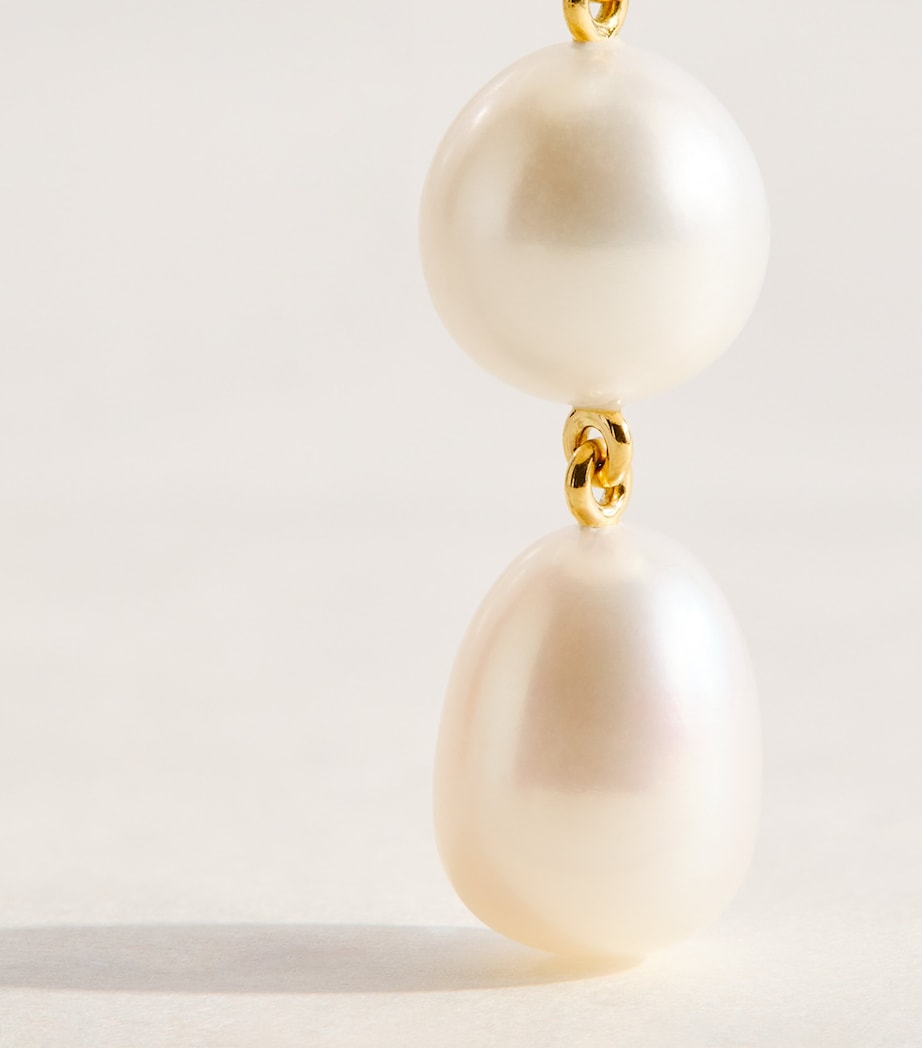 Sophie Bille Brahe Yellow Gold and Pearl Amis de Luce Earrings Yellow Gold Image 4