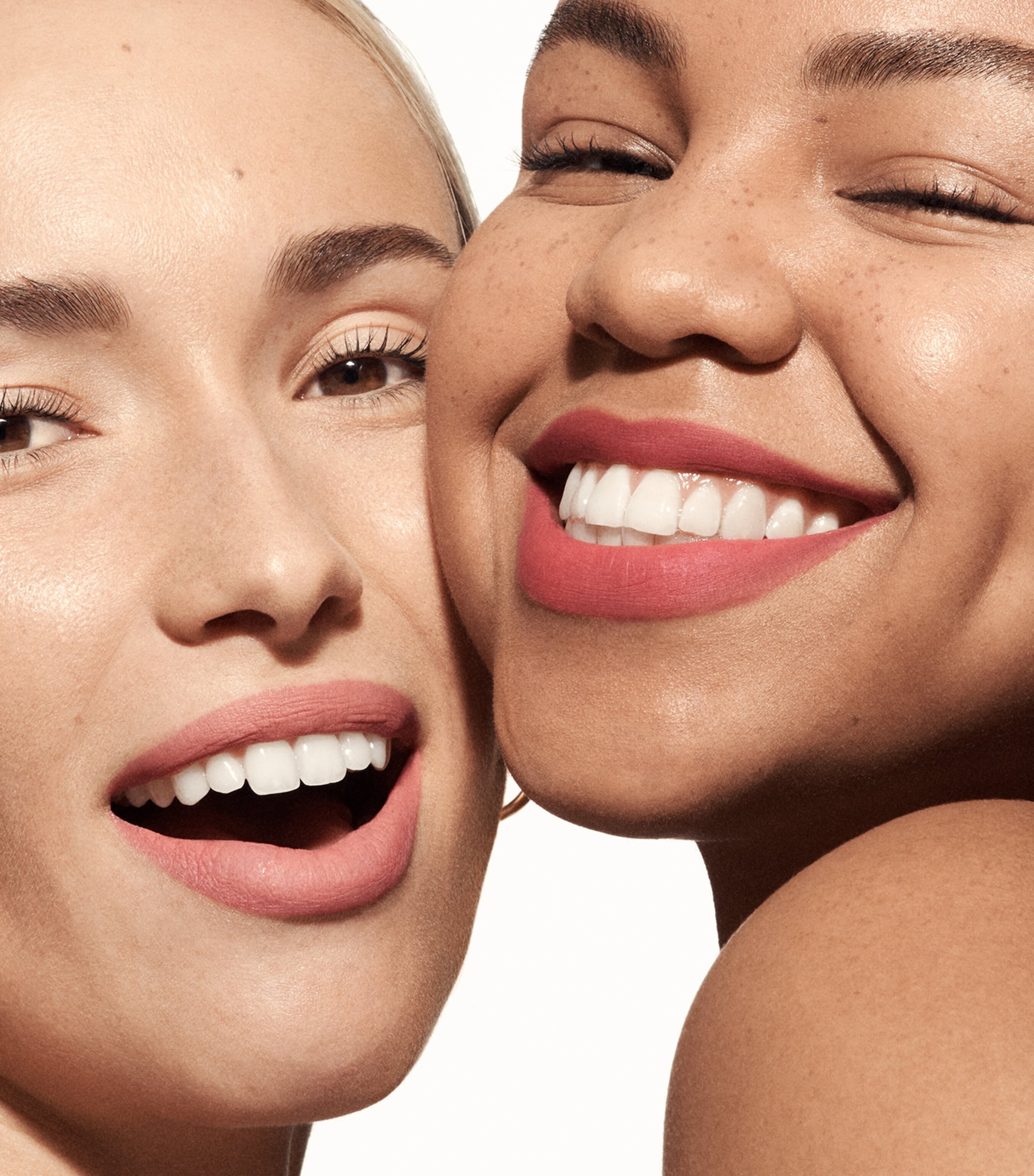 Poutder Lip Mousse BELLINI Image 5