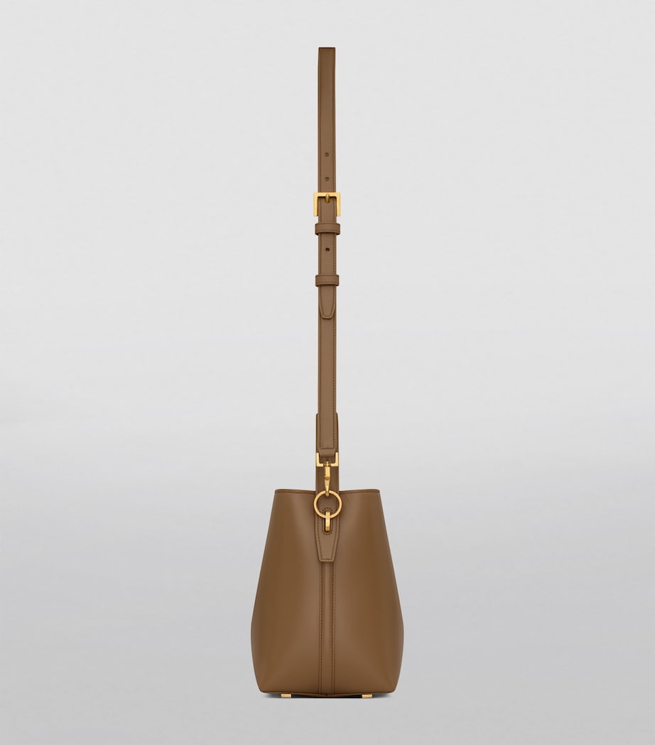 Small Le 37 Bucket Bag 2760 Image 4